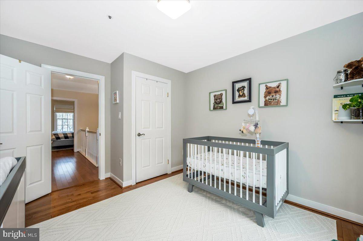 QUINCE ORCHARD KNOLLS - Residential