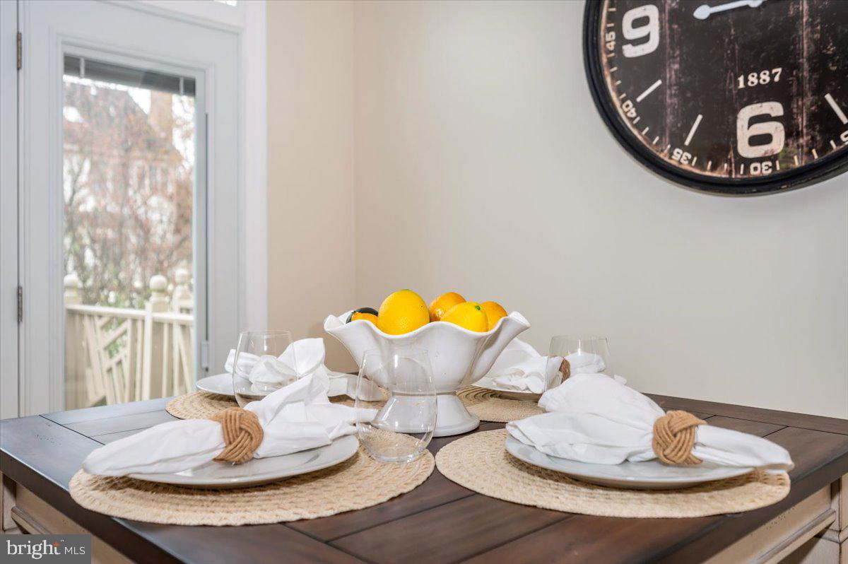 QUINCE ORCHARD KNOLLS - Residential