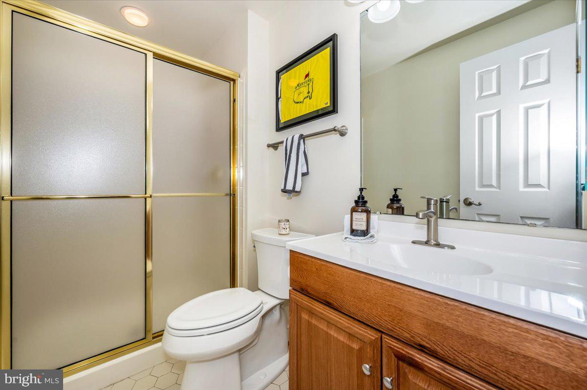 QUINCE ORCHARD KNOLLS - Residential