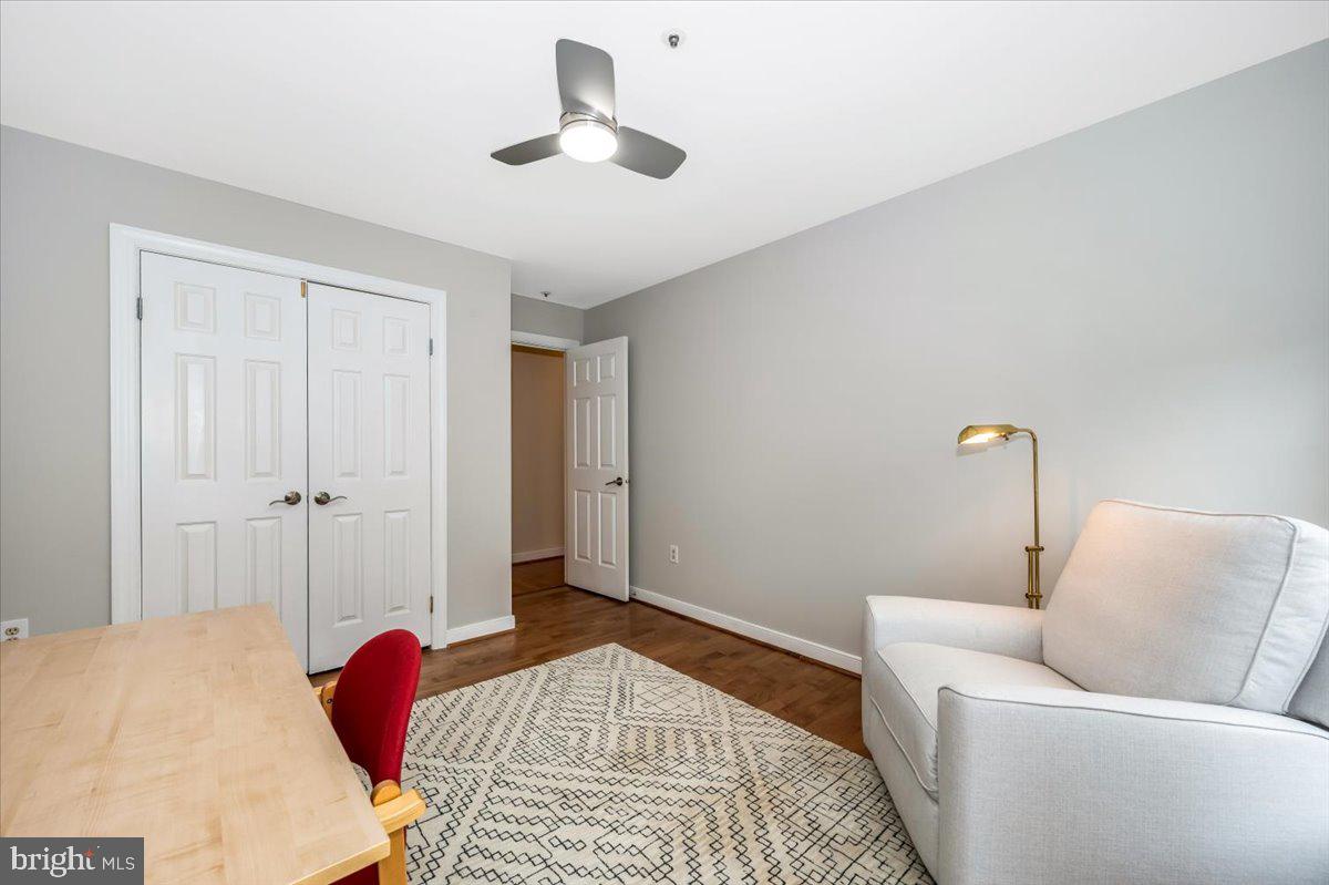 QUINCE ORCHARD KNOLLS - Residential