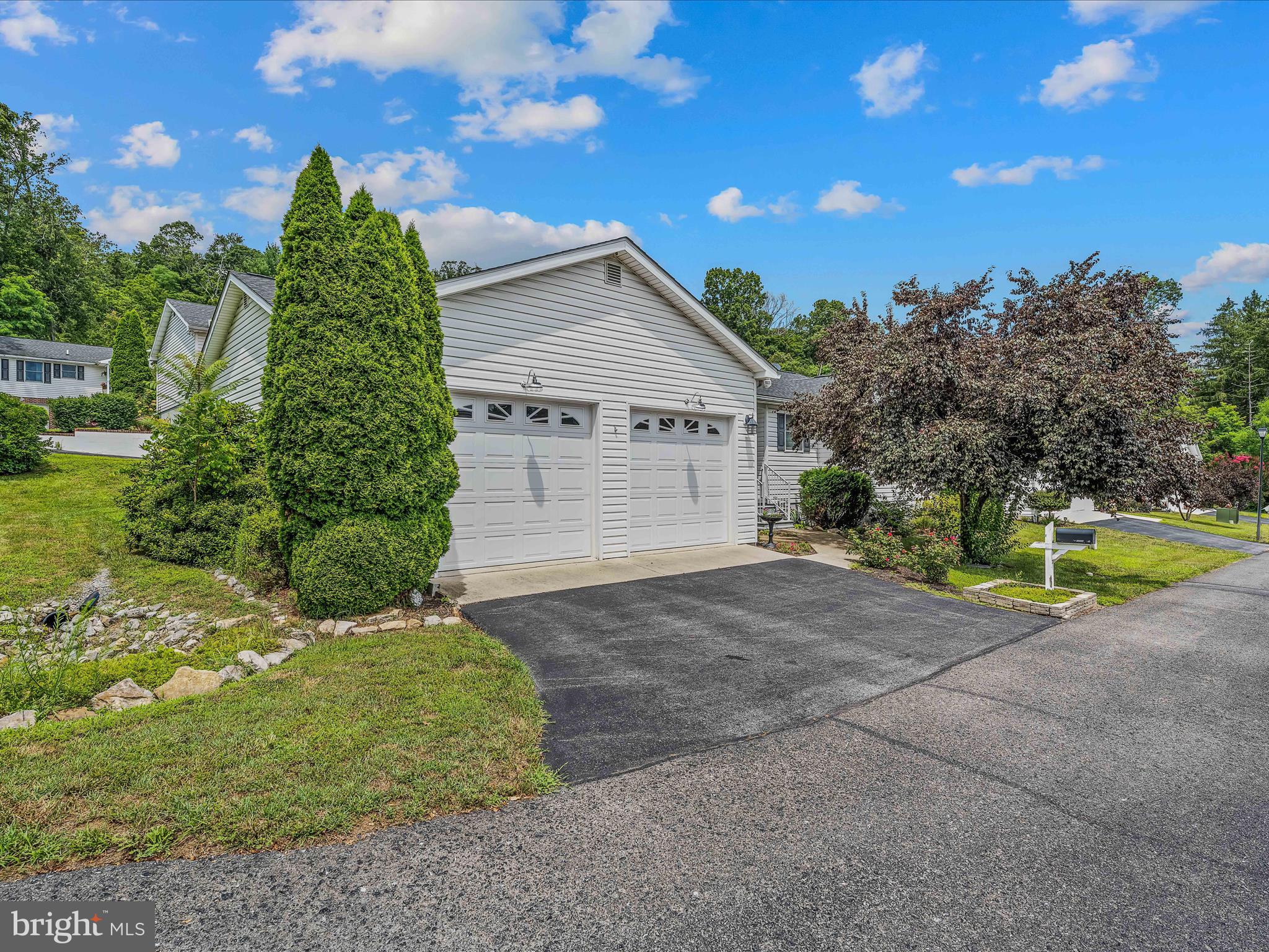 7 UNITED MORGAN DRIVE
