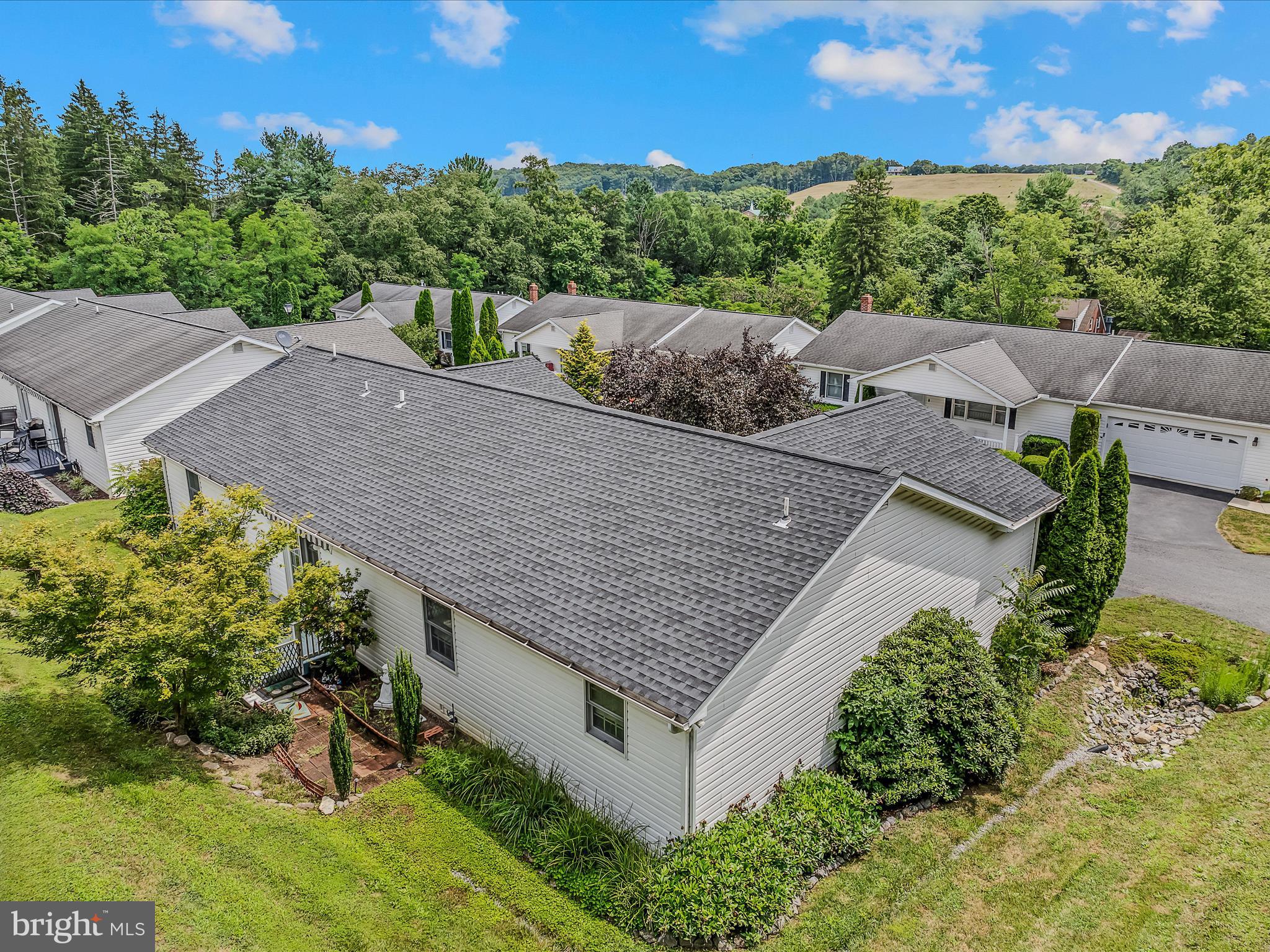 MORGAN TERRACE - Residential