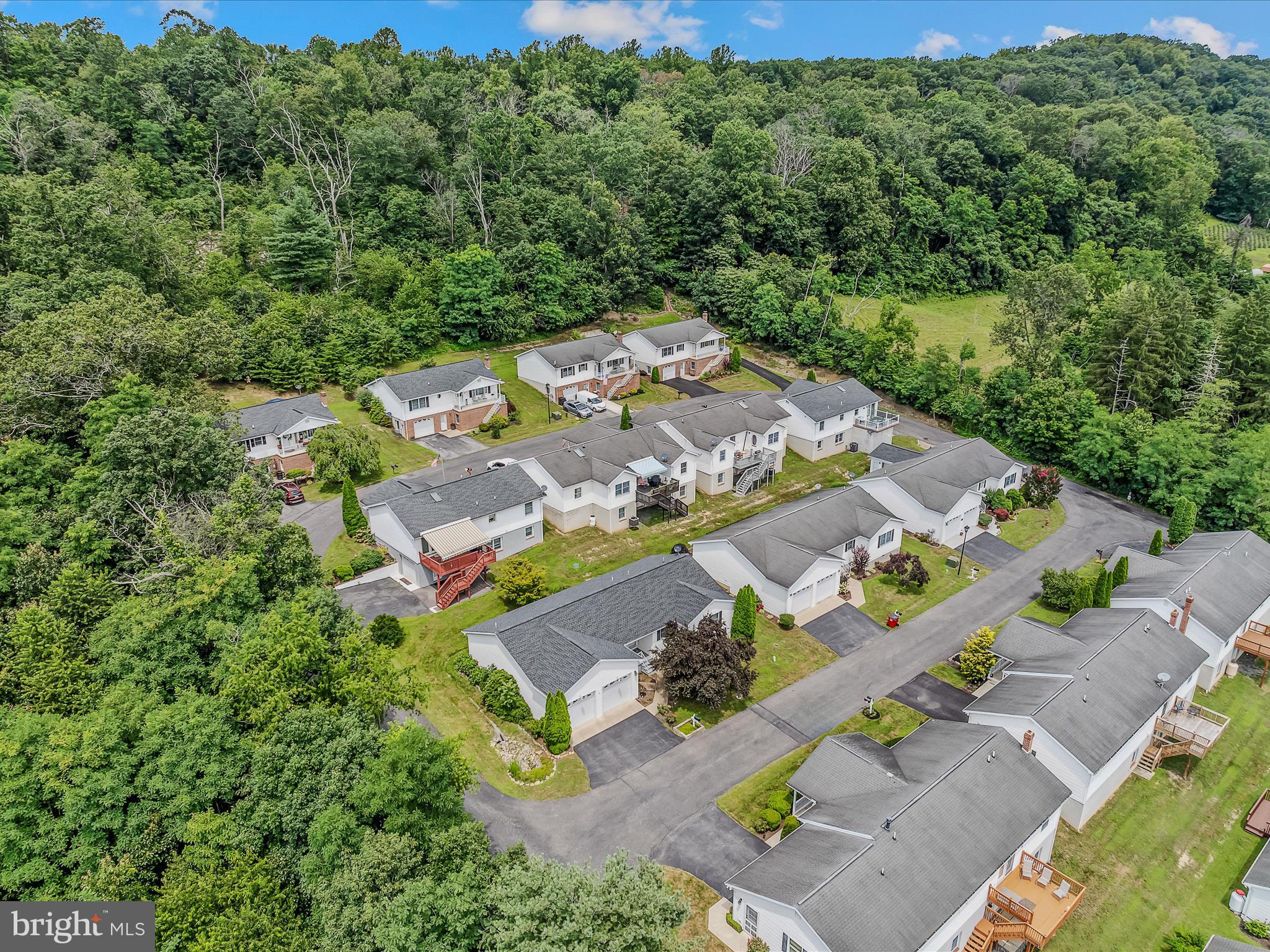 MORGAN TERRACE - Residential