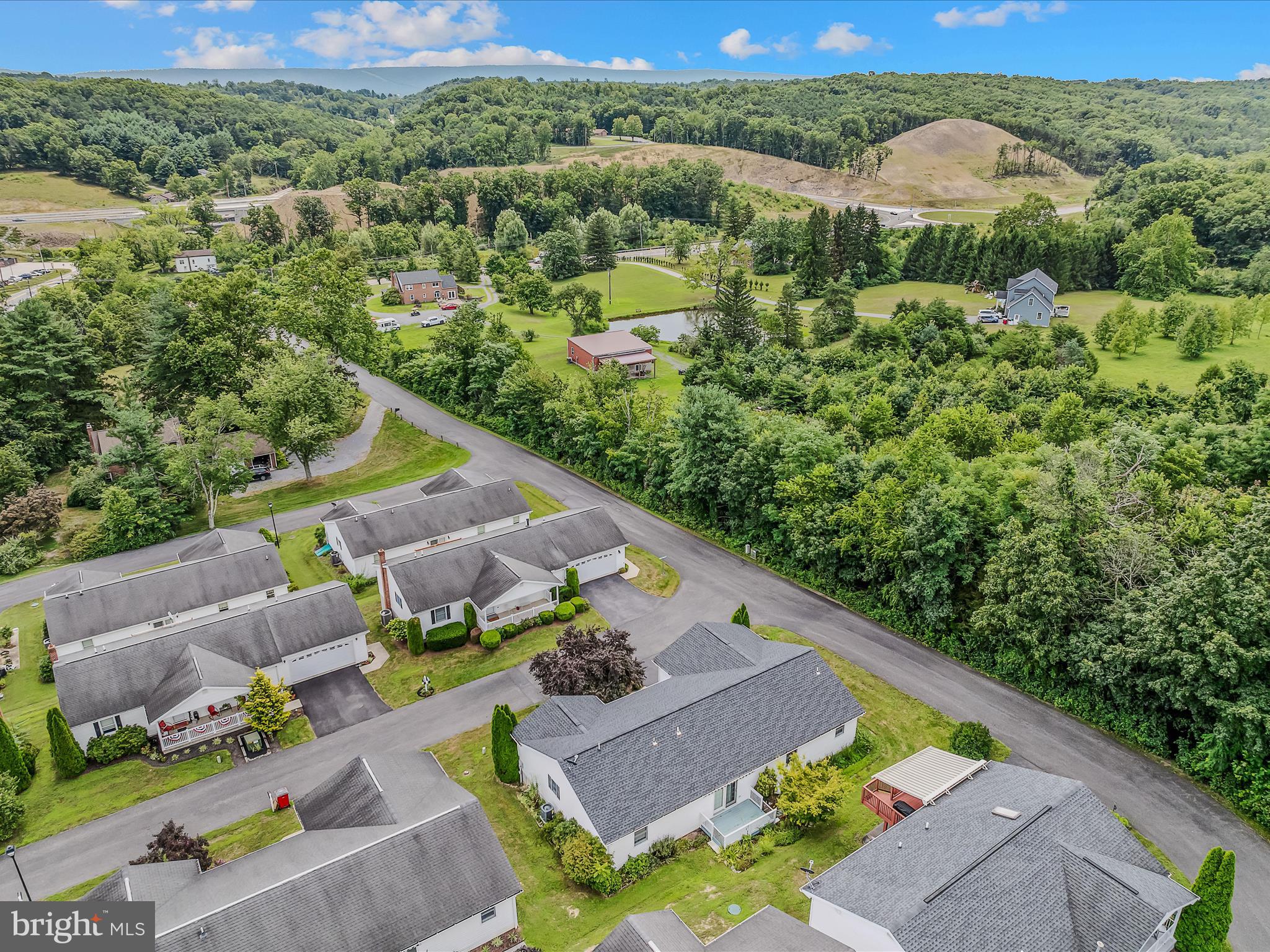 MORGAN TERRACE - Residential