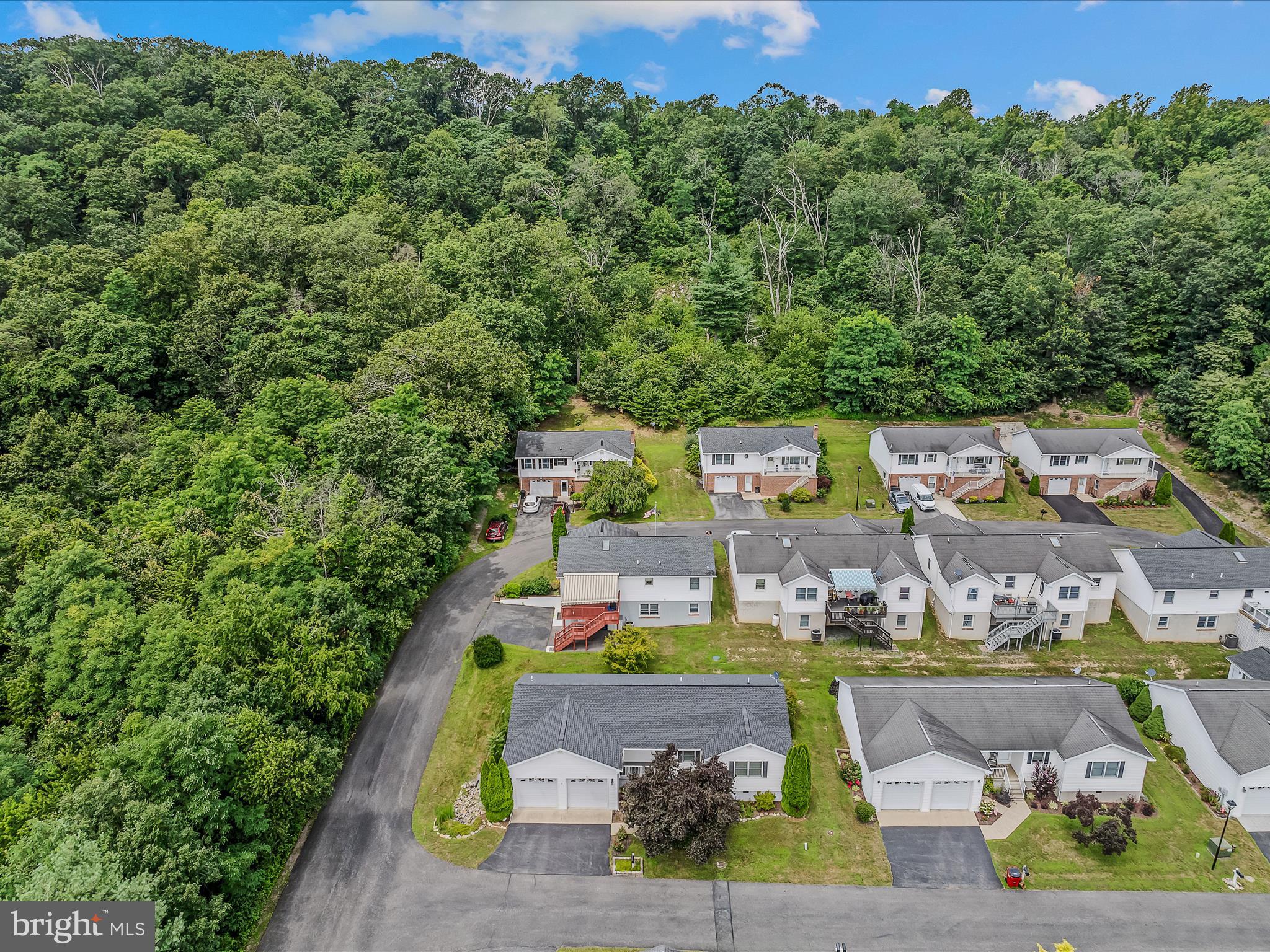 MORGAN TERRACE - Residential