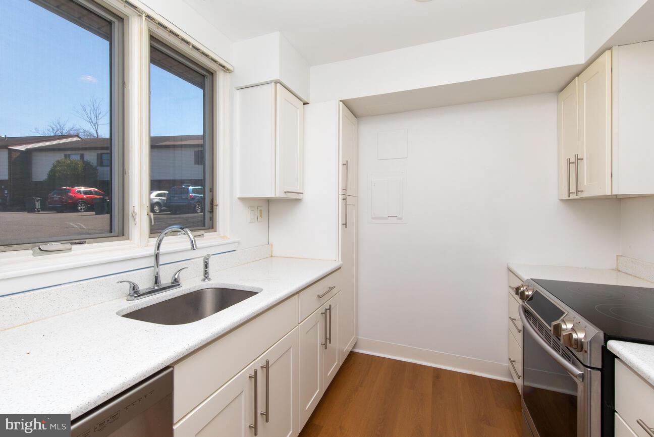 STONY BROOK - Residential