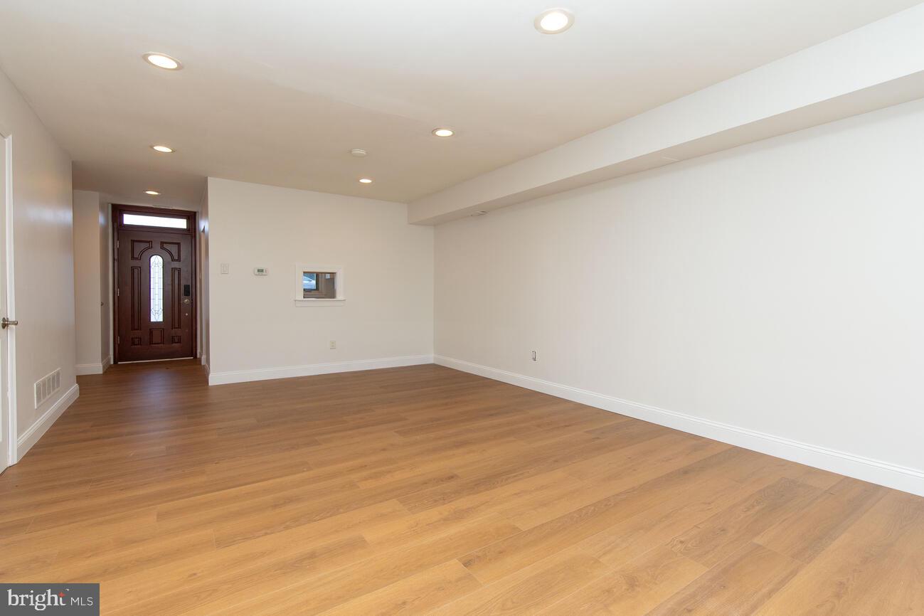 STONY BROOK - Residential