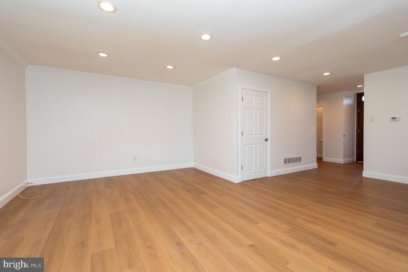 STONY BROOK - Residential