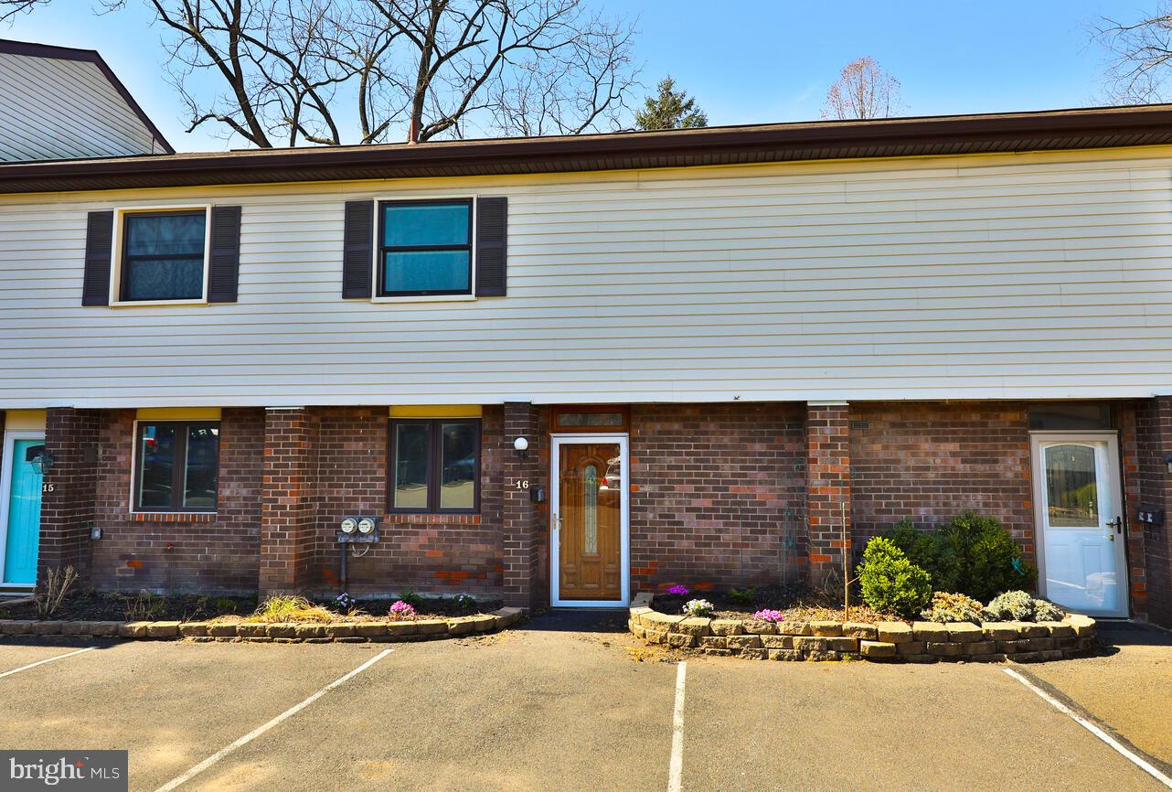 STONY BROOK - Residential