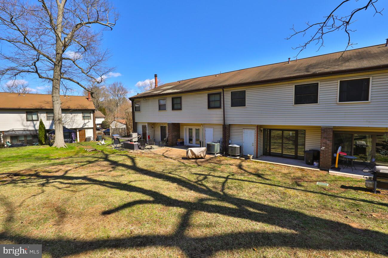 STONY BROOK - Residential