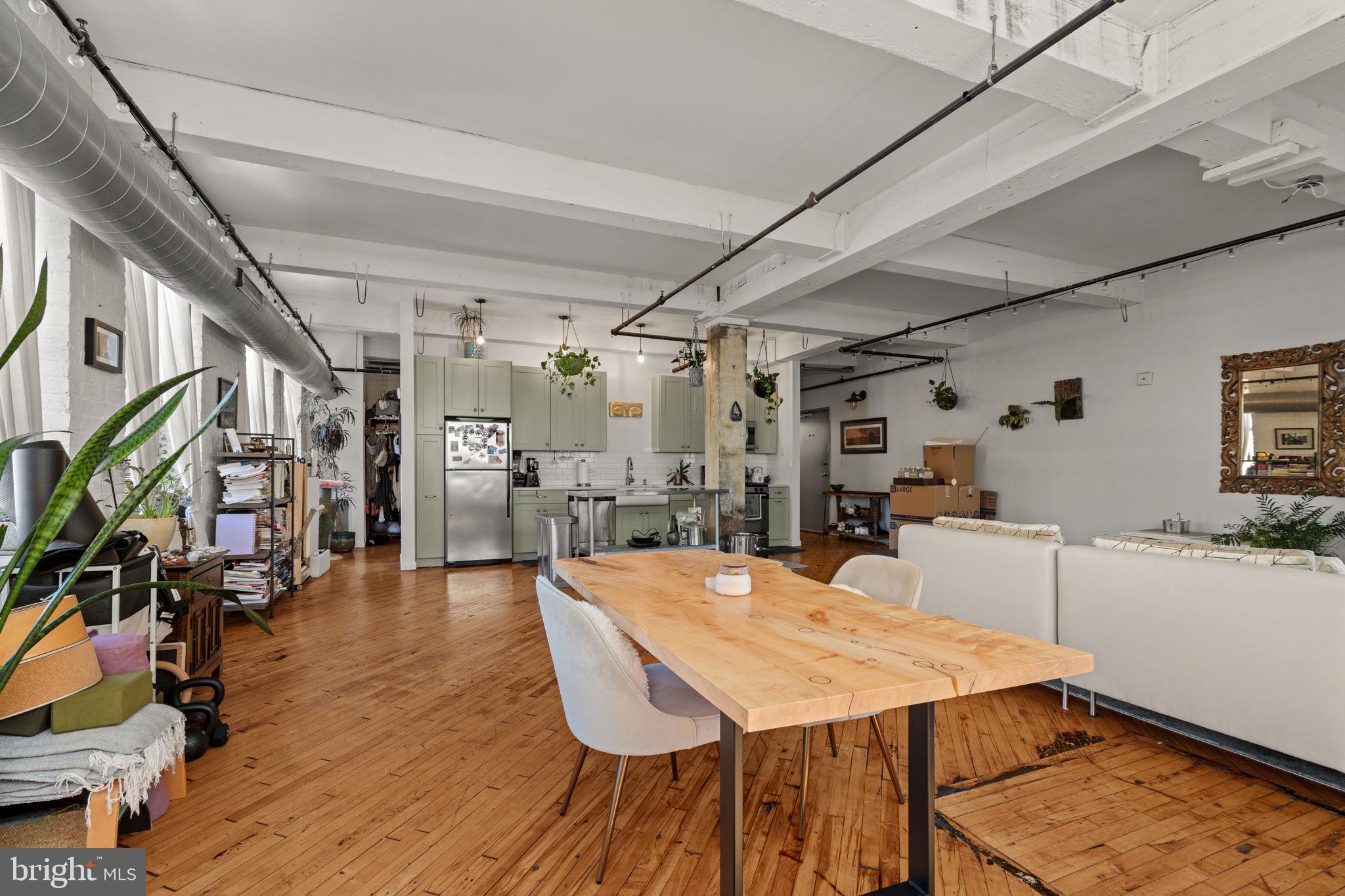 1210 BUTTONWOOD STREET 26 301