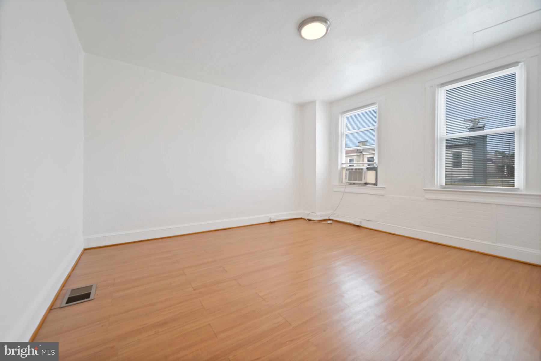 SHIPLEY HILL - Residential