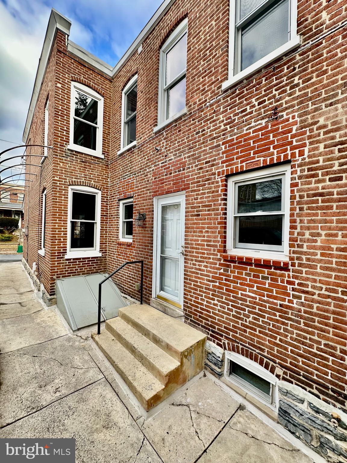 LANCASTER - Residential