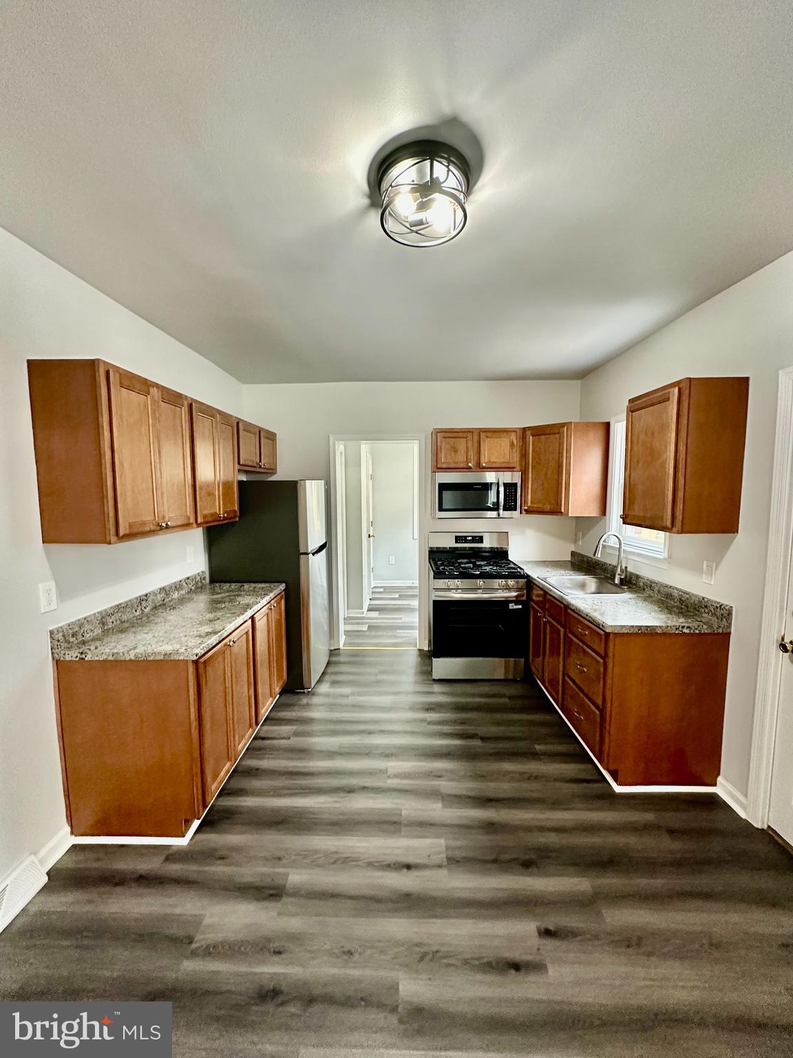 LANCASTER - Residential