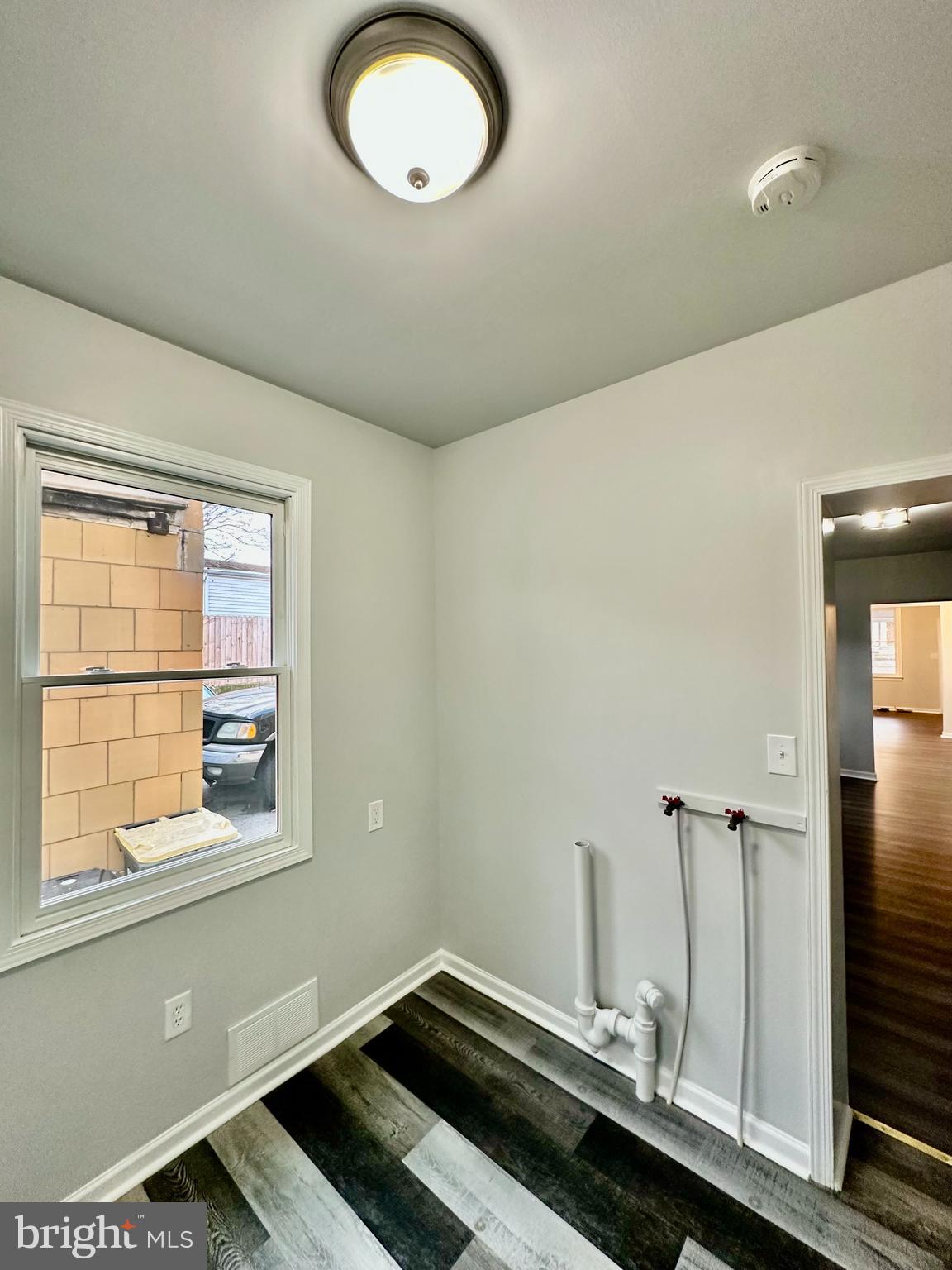 LANCASTER - Residential