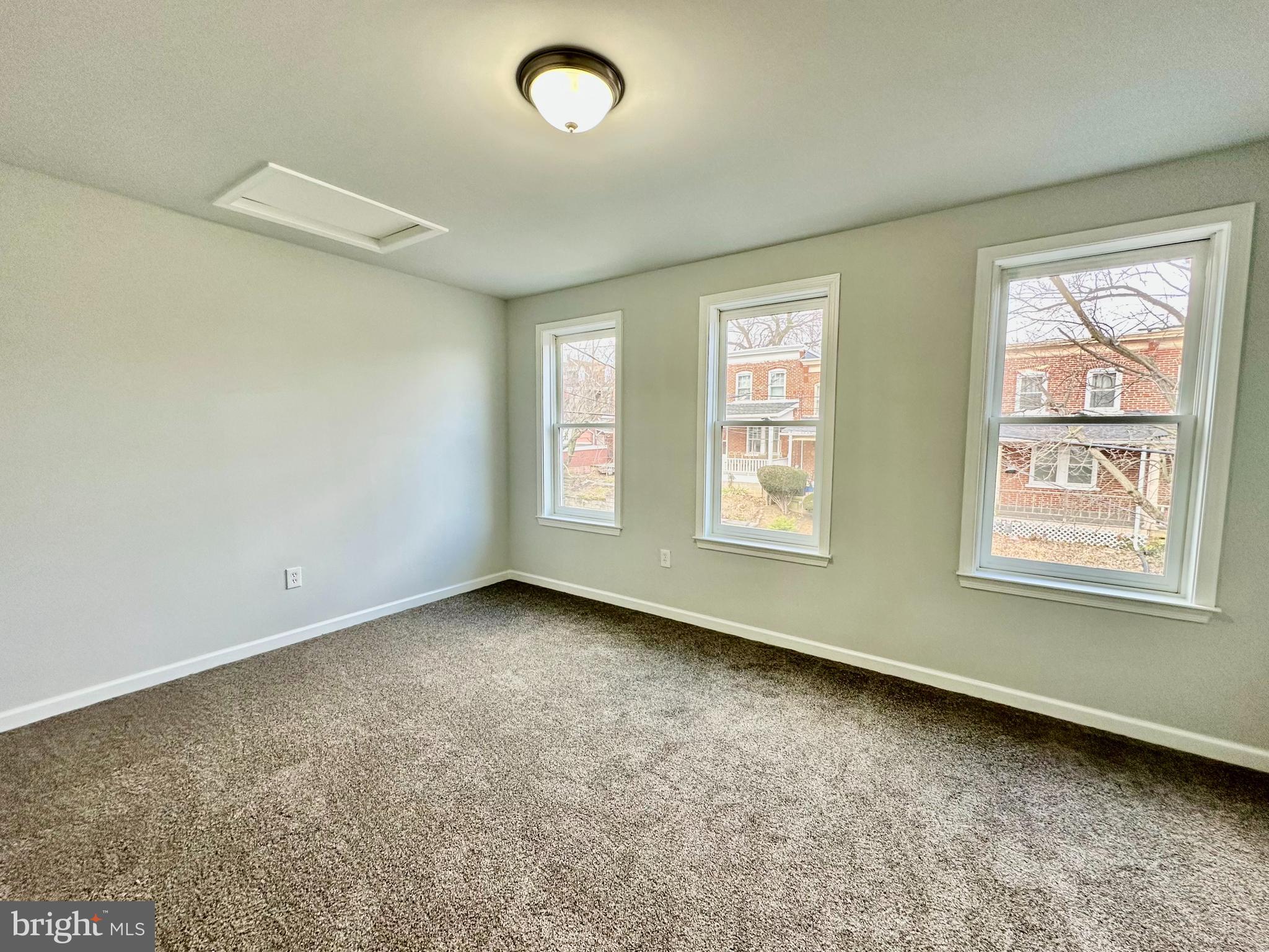 LANCASTER - Residential