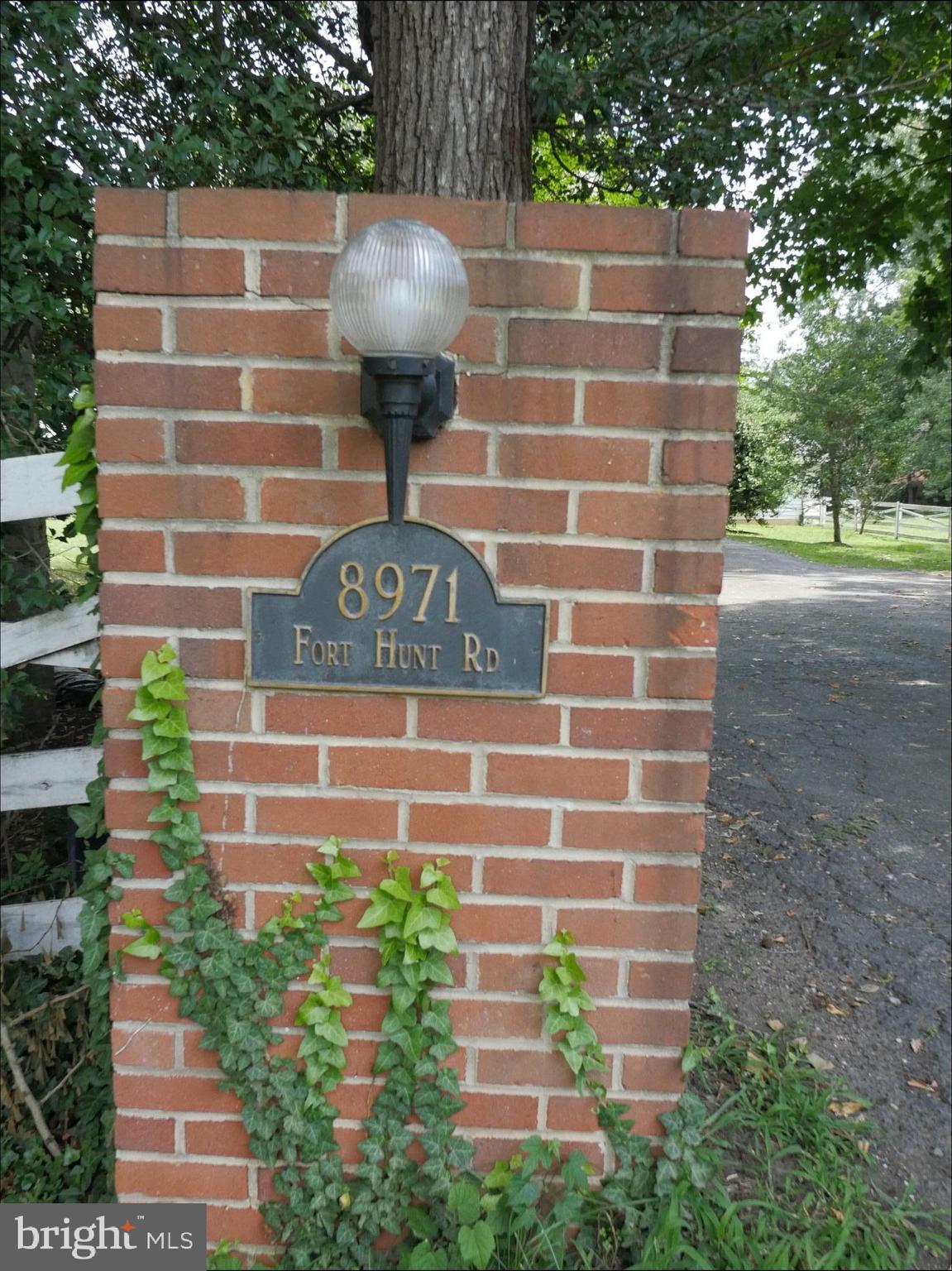 8971 FORT HUNT ROAD