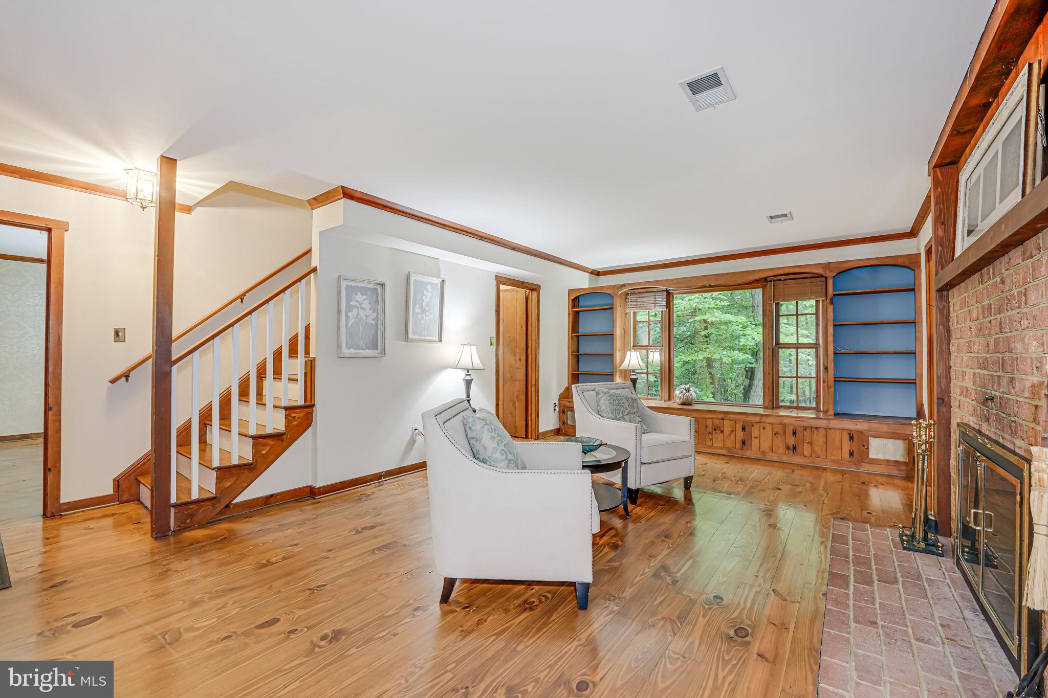 HERITAGE WOODS - Residential