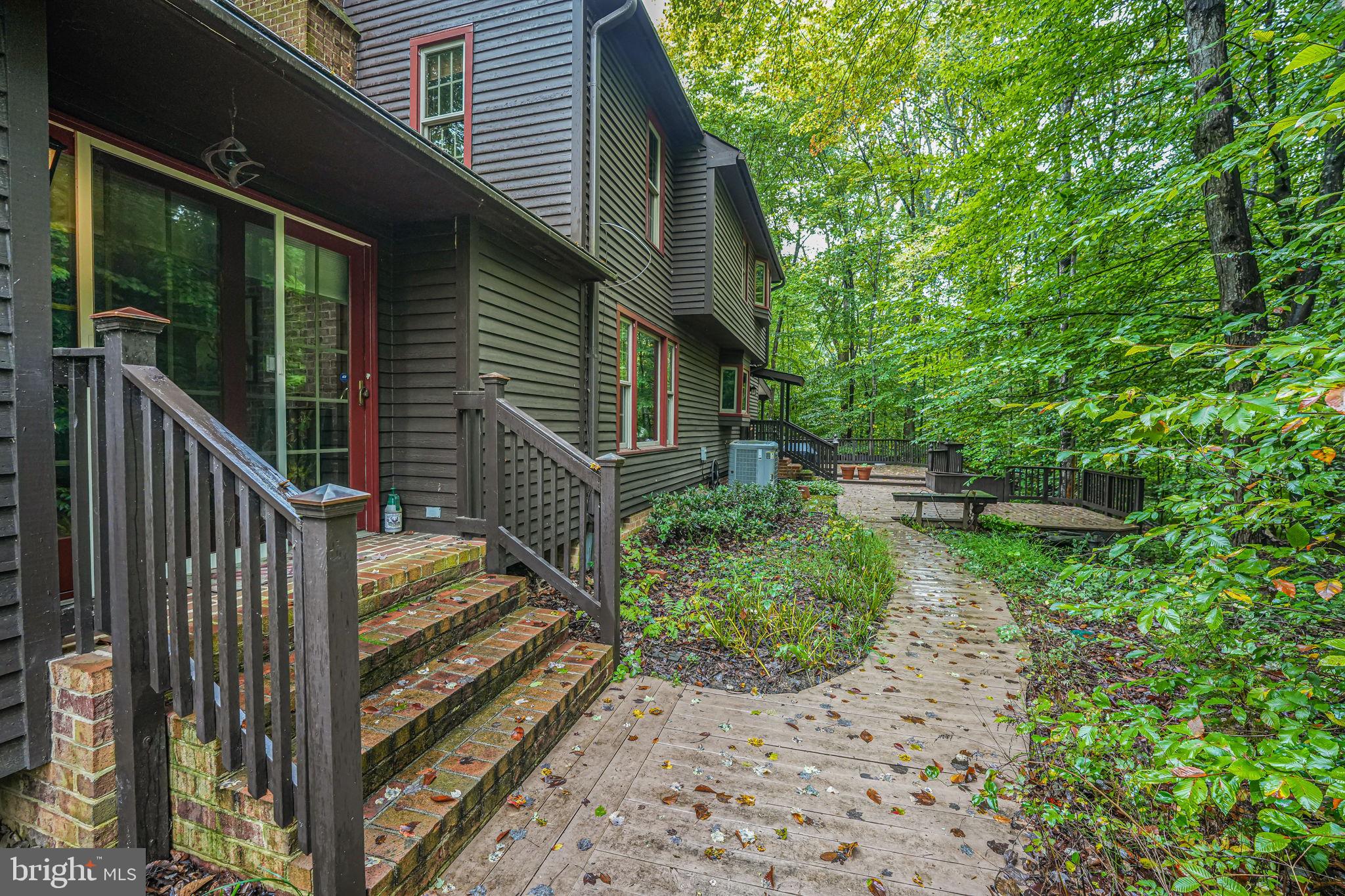 HERITAGE WOODS - Residential