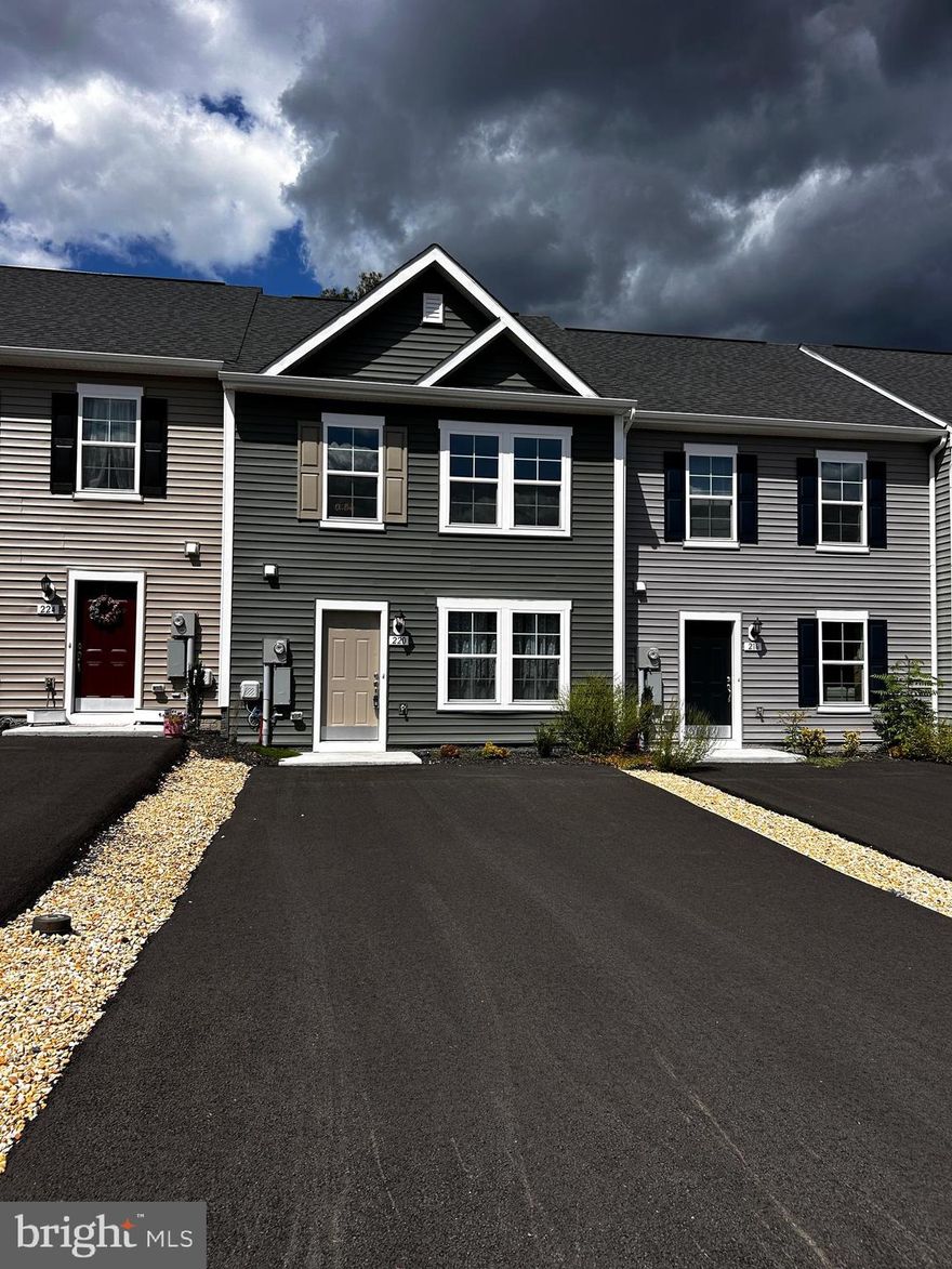 Like-New Townhouse for Rent! Ideally located with quick access to I-81, shopping, and dining, this home offers the best of both worlds, an easy commute and a small town feel. 
This beautifully maintained home features an open floor plan with stylish LVP flooring throughout the main level. The gorgeous kitchen is the heart of the home, showcasing modern gray cabinets, an oversized island with seating, and a seamless flow into the dining area—perfect for everyday living and entertaining. A convenient half bath completes the main level.
Upstairs you’ll find three spacious bedrooms, including a primary suite with a walk-in closet and a private bath featuring dual vanities.