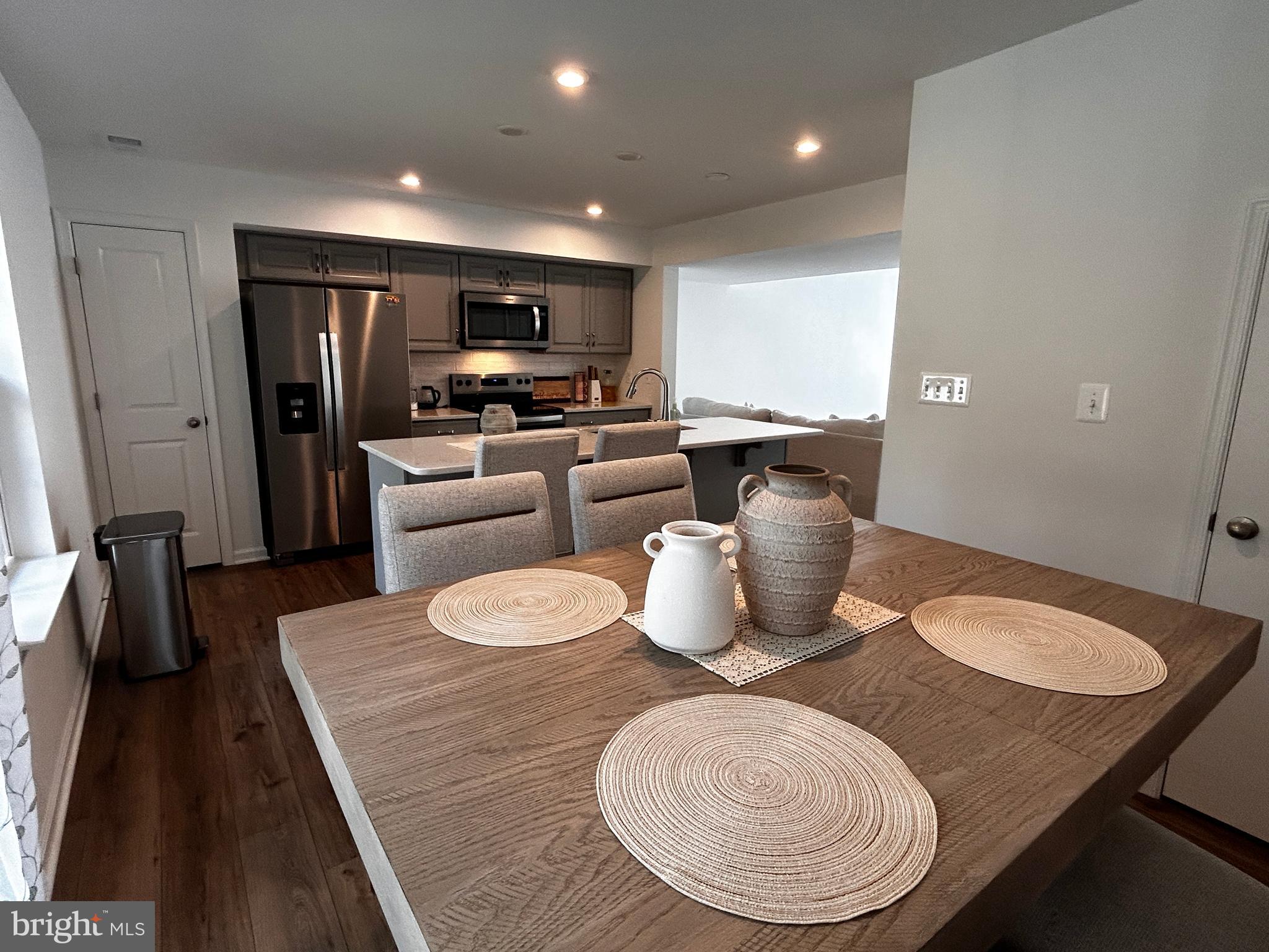 WHISPERING PINES - Residential Lease