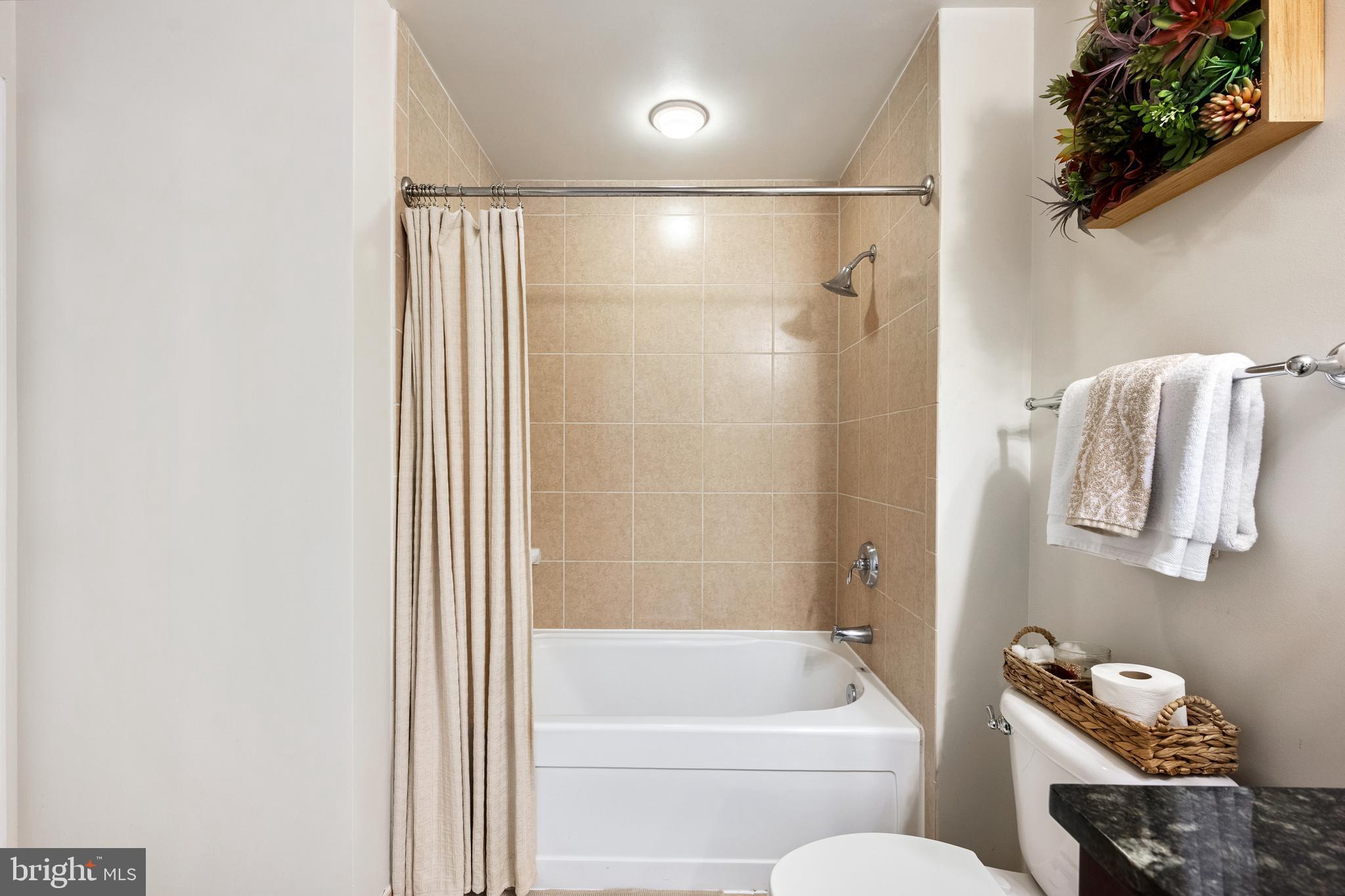 NATIONAL HARBOR - Residential