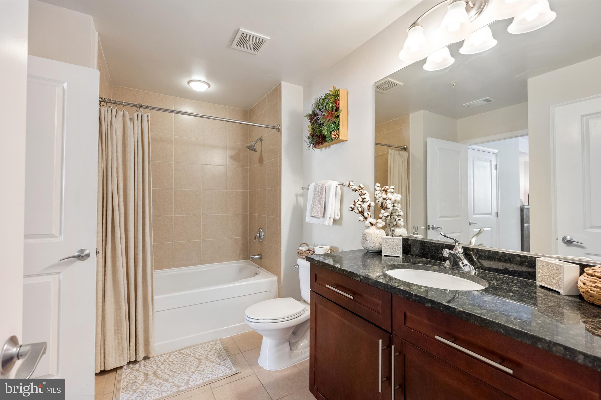 NATIONAL HARBOR - Residential