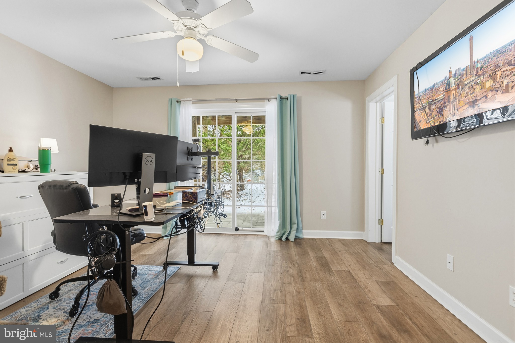 CHAPEL CROSSING - Residential