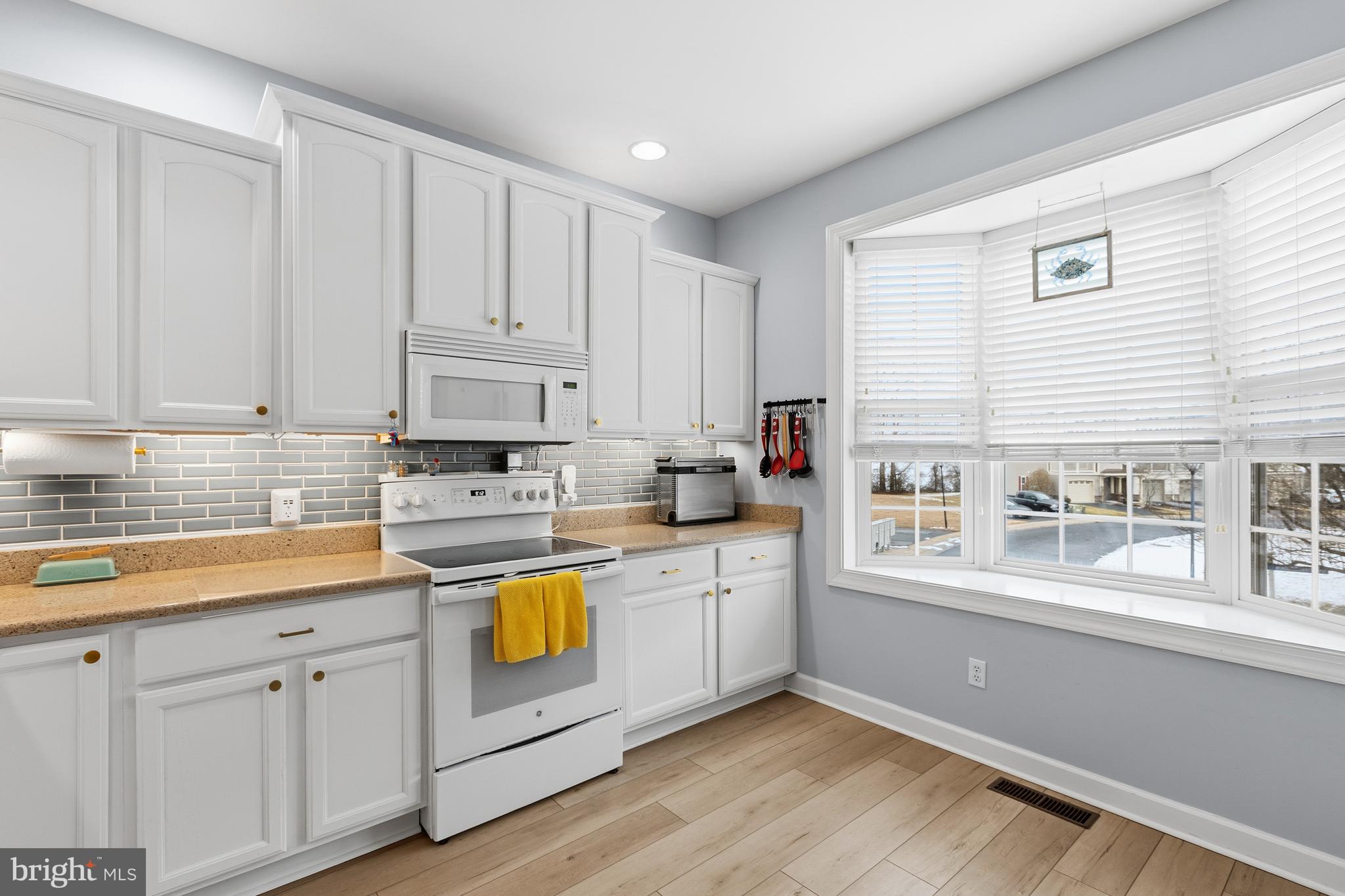 CHAPEL CROSSING - Residential