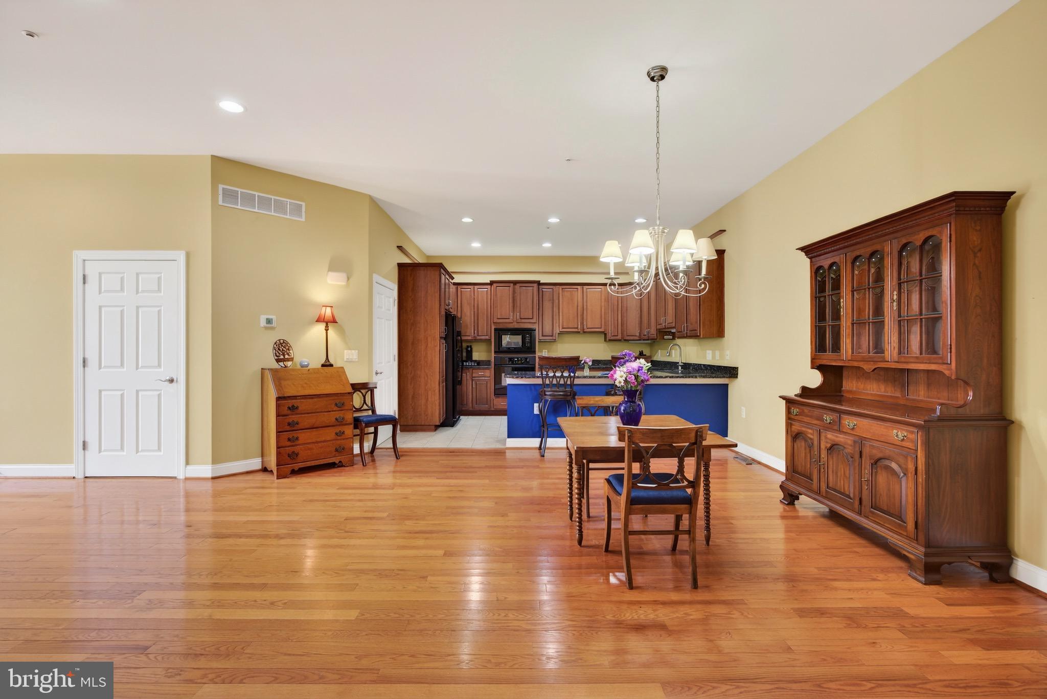 SCOT'S GLEN - Residential