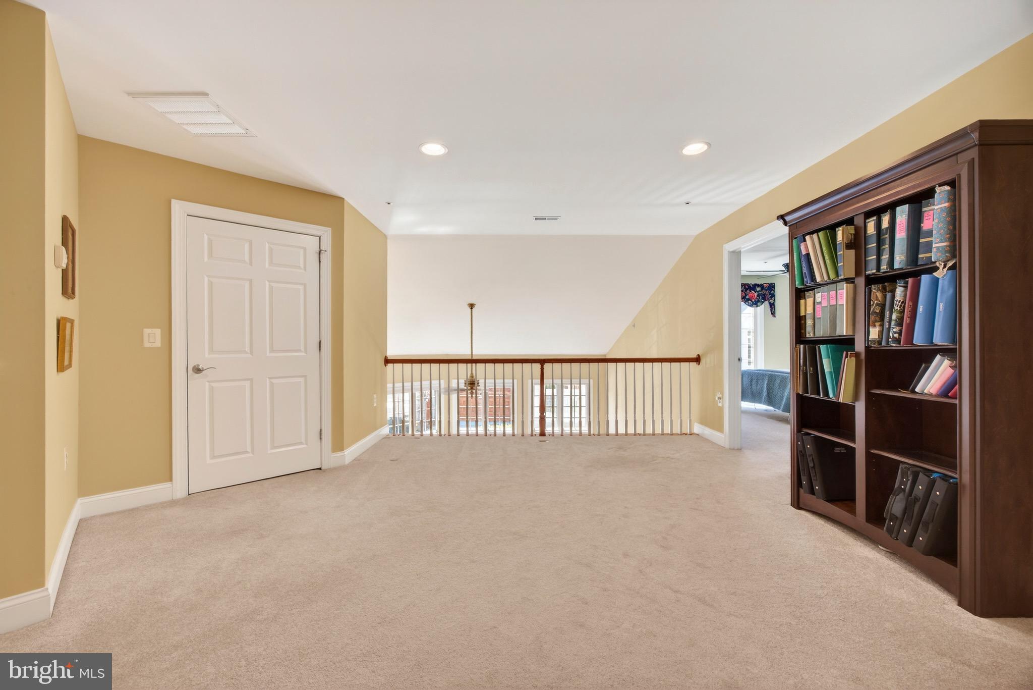 SCOT'S GLEN - Residential