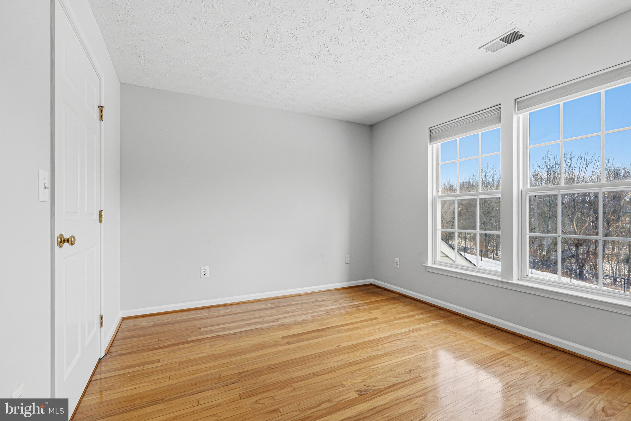 PERRY HALL FARMS GARDEN CONDOS - Residential