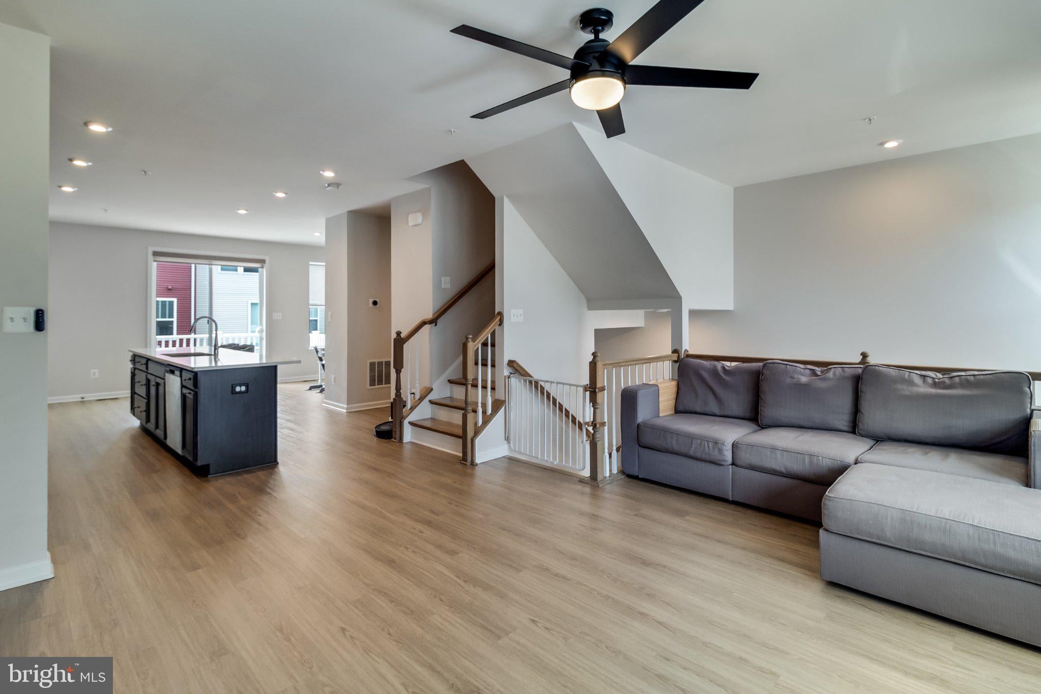 44593 NOLANI WAY