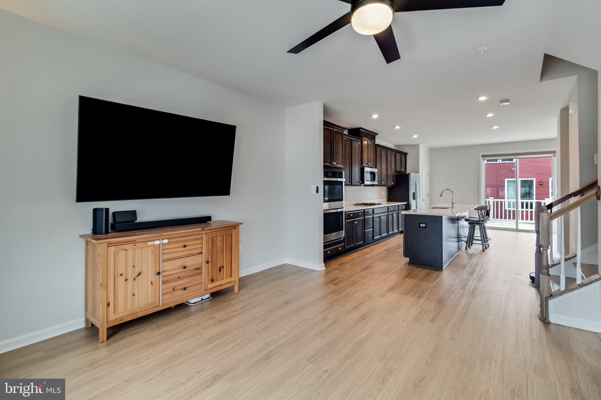 44593 NOLANI WAY