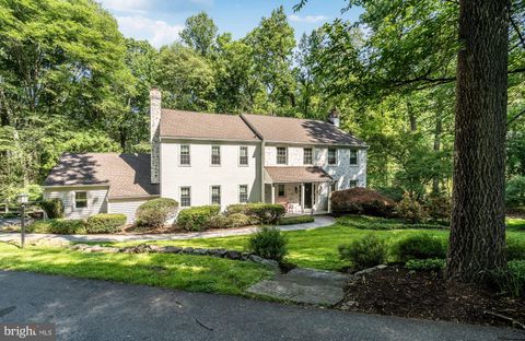 Photo of 823 Nathan Hale Drive, WEST CHESTER, PA 19382 (MLS # PACT2125606)