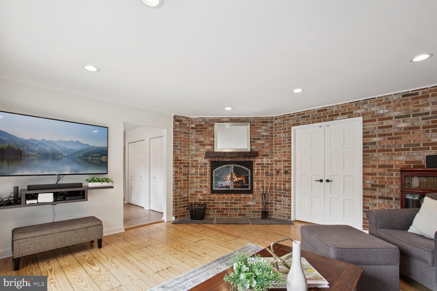 GOSHEN HUNT HILLS - Residential