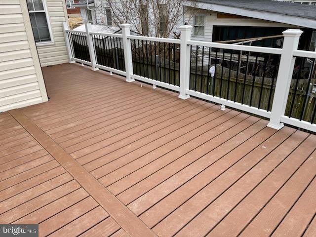 BALTIMORE HIGHLANDS - Residential Lease