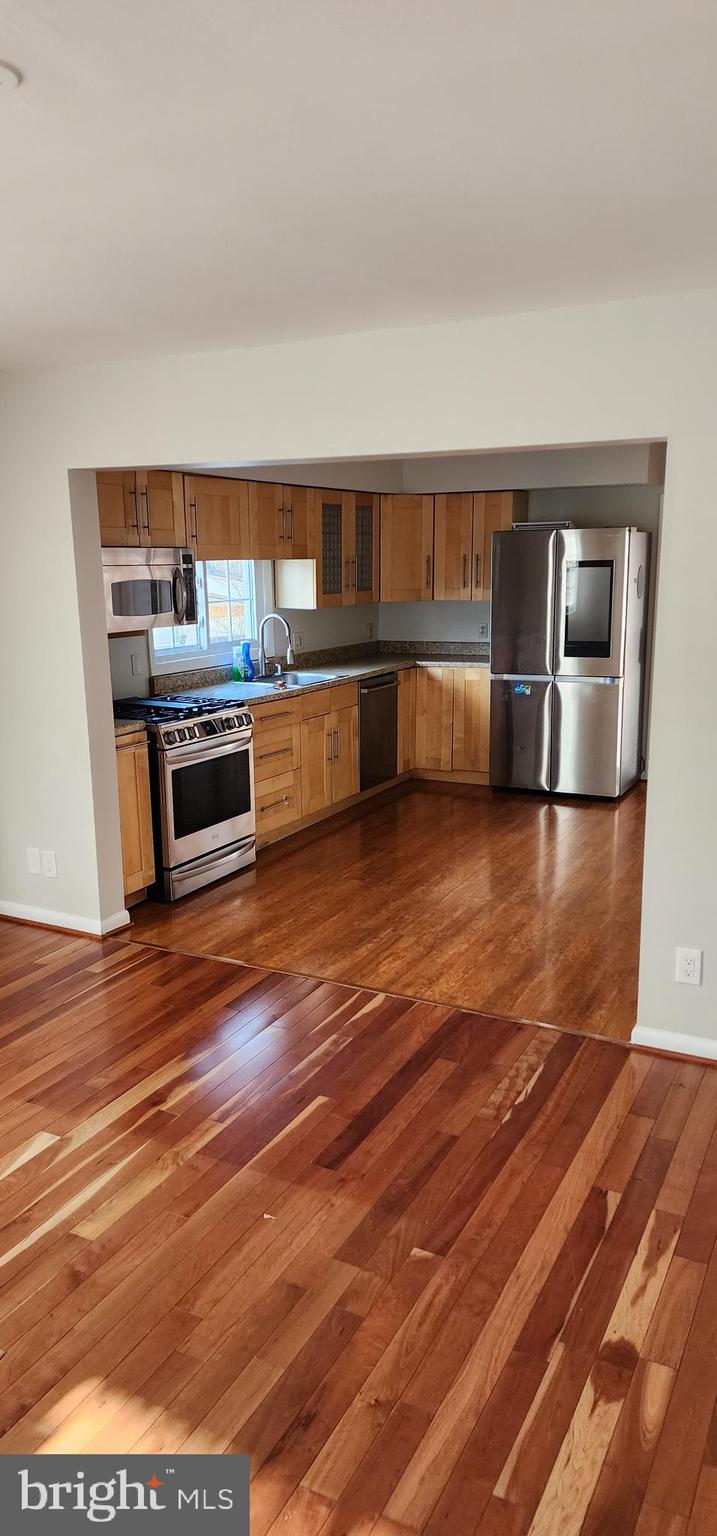 BALTIMORE HIGHLANDS - Residential Lease