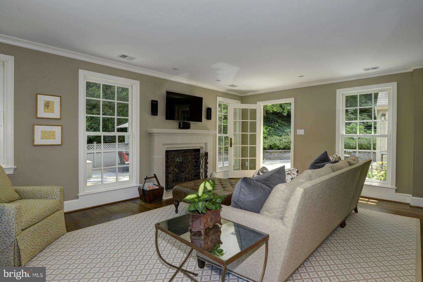 ROLLINGWOOD - Residential