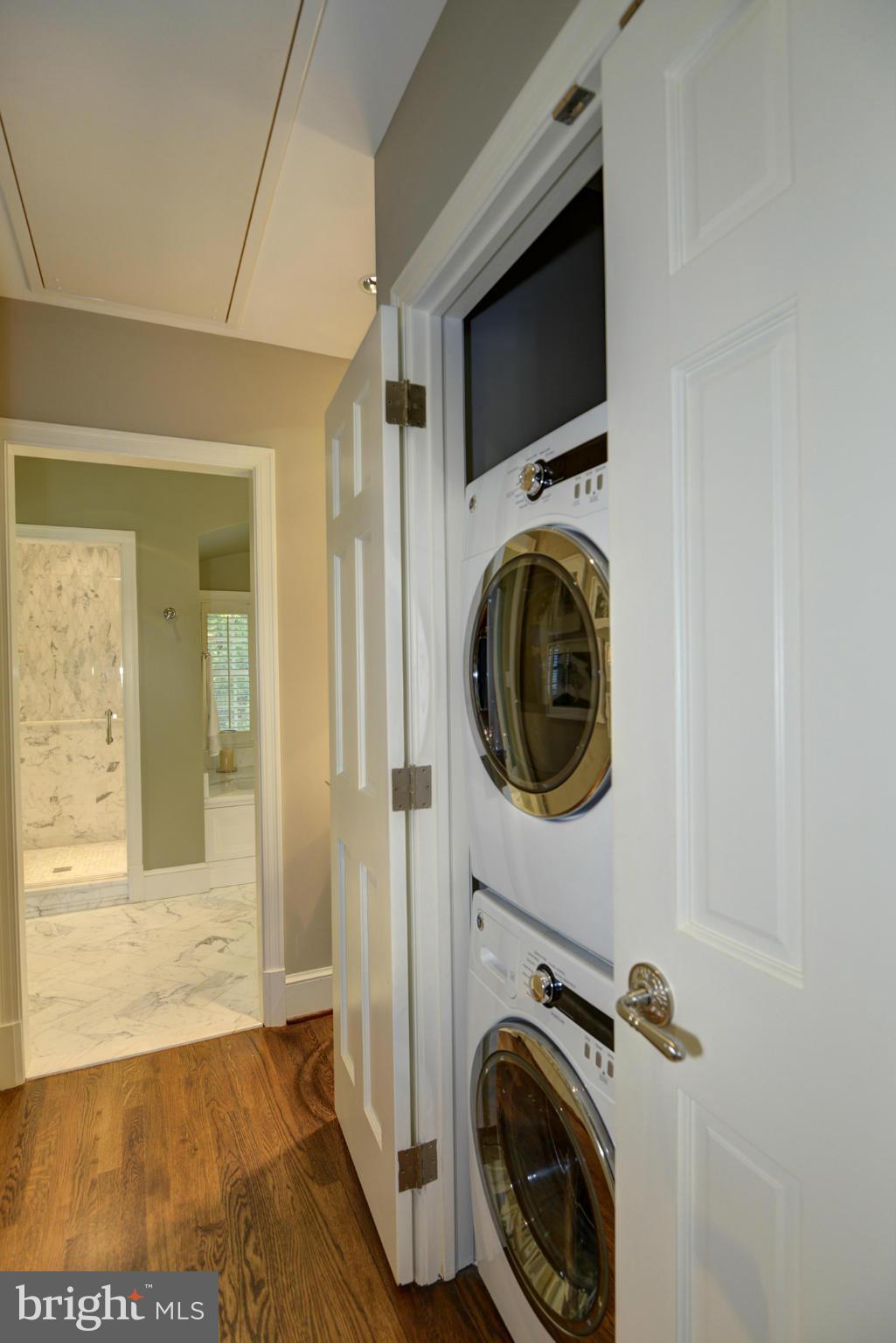 ROLLINGWOOD - Residential