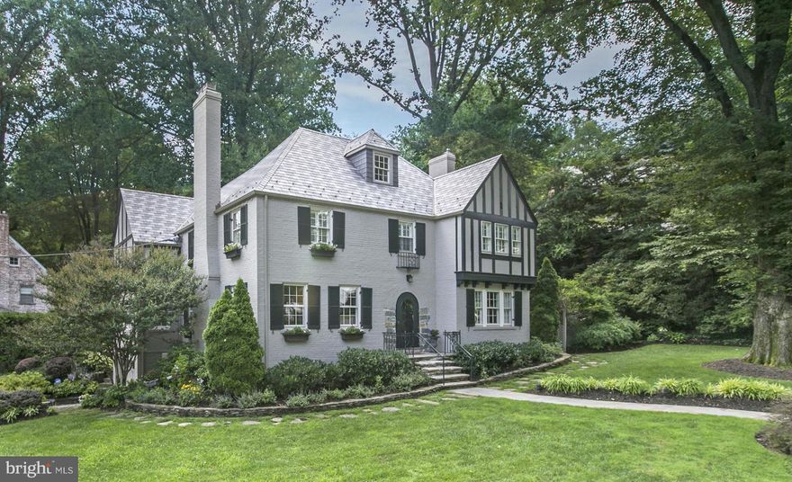 Beautifully renovated Manor Home w/ center hall & gracious floorplan in sought after Rollingwood. 2-story addition features Family Rm w/ stone fireplace & an outstanding Owner Ste w/marble BA & dressing rm. 5 additional BRs.  4.5 BAs total. LL w/Rec Rm & Au Pair Ste. Level flagstone terrace surround rear. Professional landscaping & irrigation system. Paver Drive & 2-car Garage.