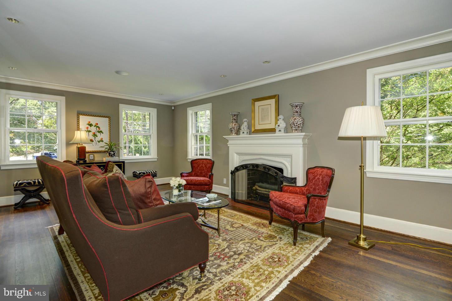 ROLLINGWOOD - Residential