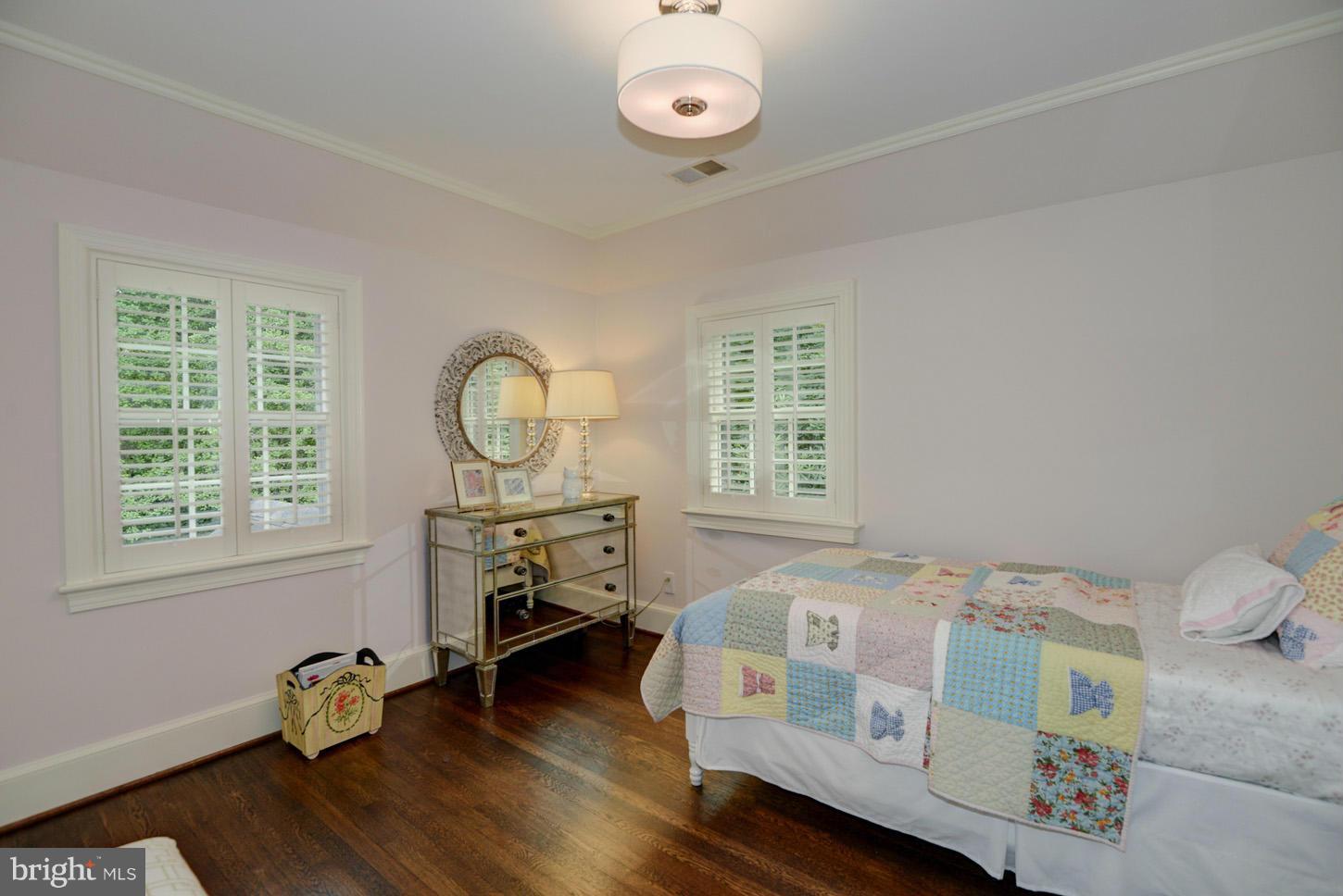 ROLLINGWOOD - Residential