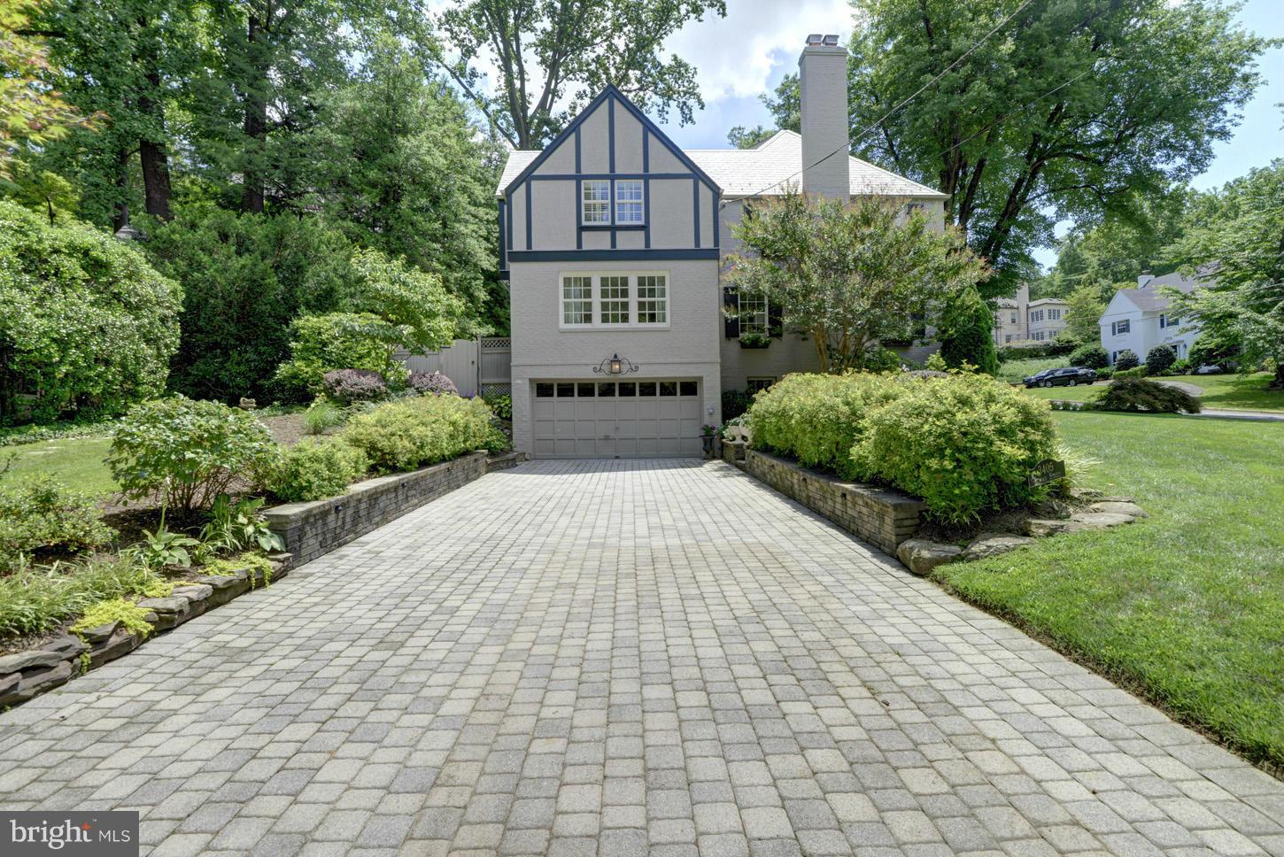 ROLLINGWOOD - Residential