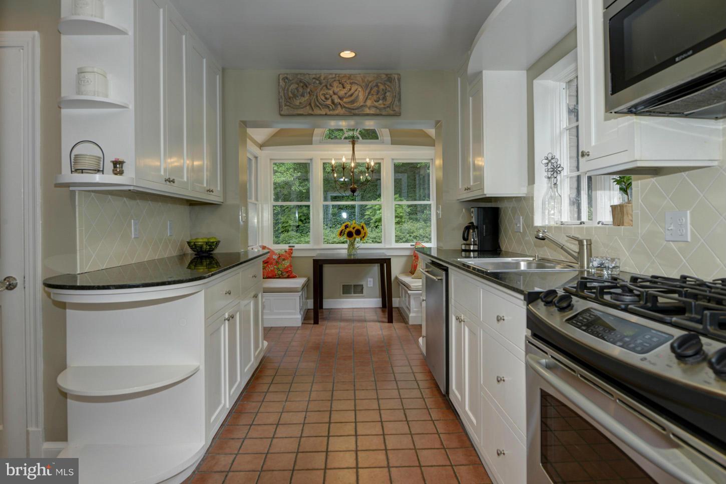 ROLLINGWOOD - Residential