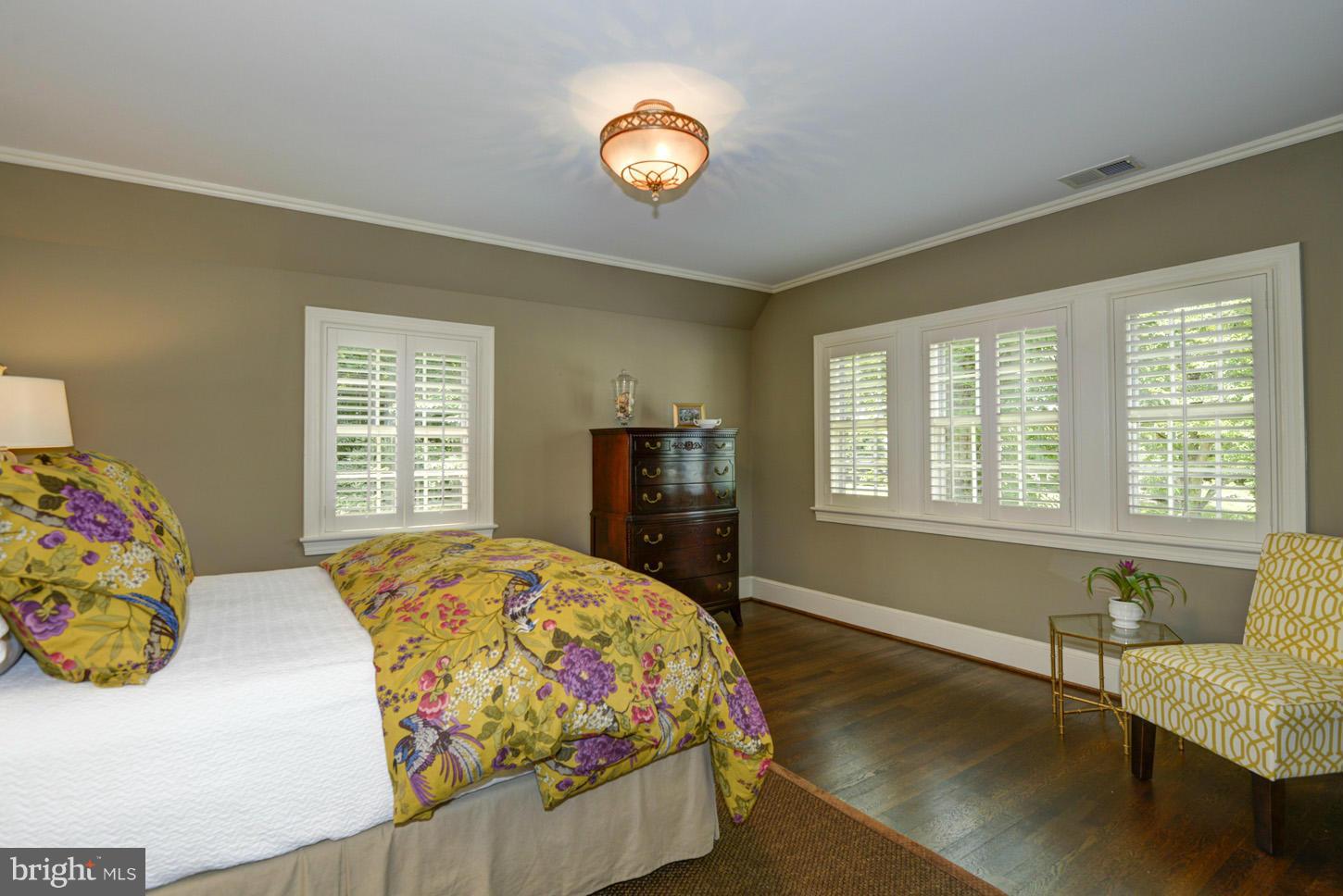 ROLLINGWOOD - Residential