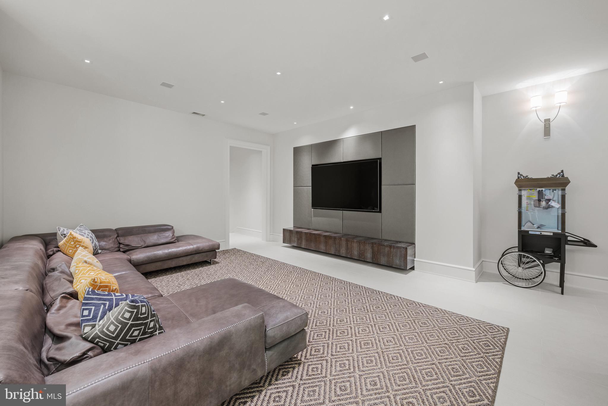 CAVES VALLEY GOLF CLUB - Residential