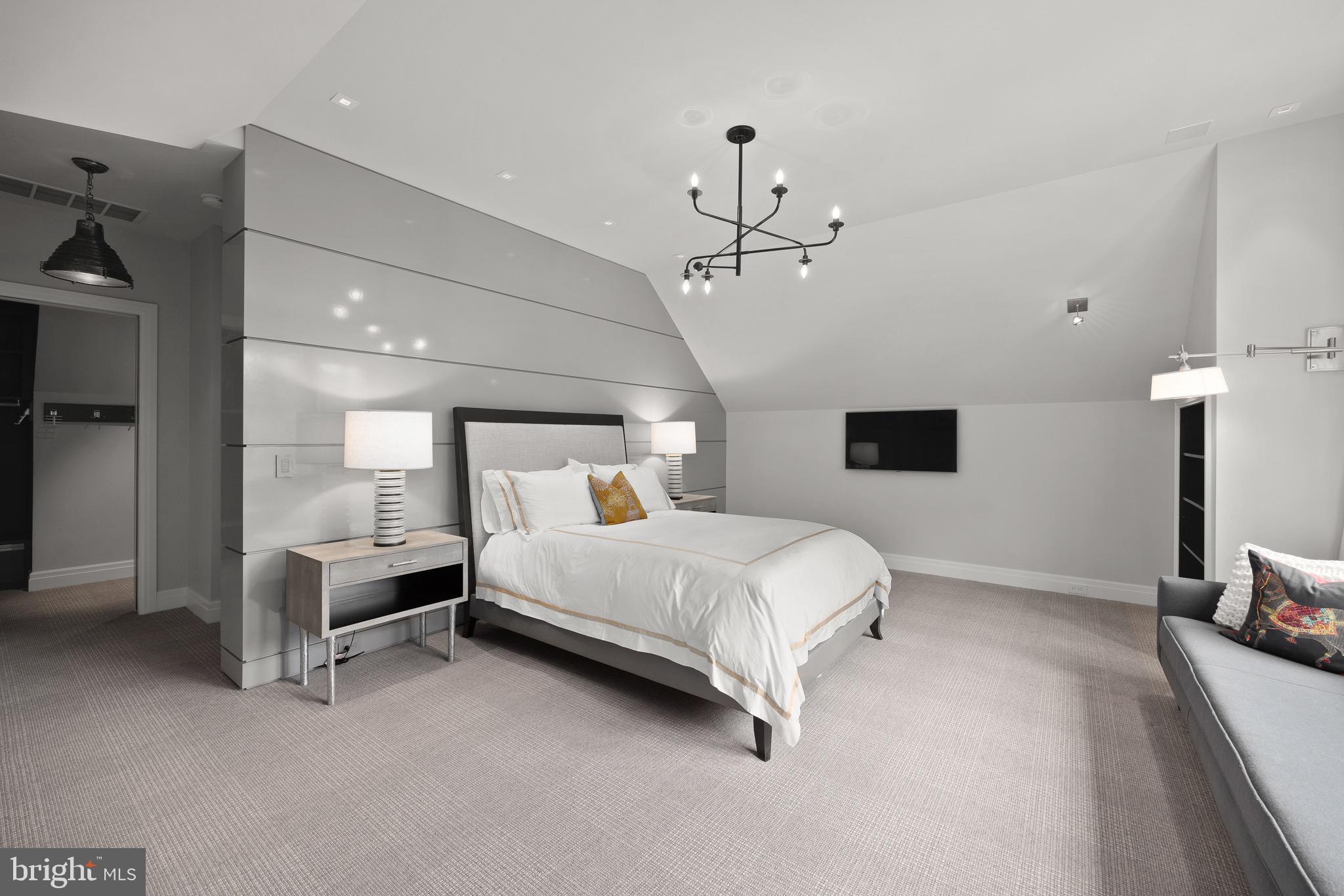 CAVES VALLEY GOLF CLUB - Residential