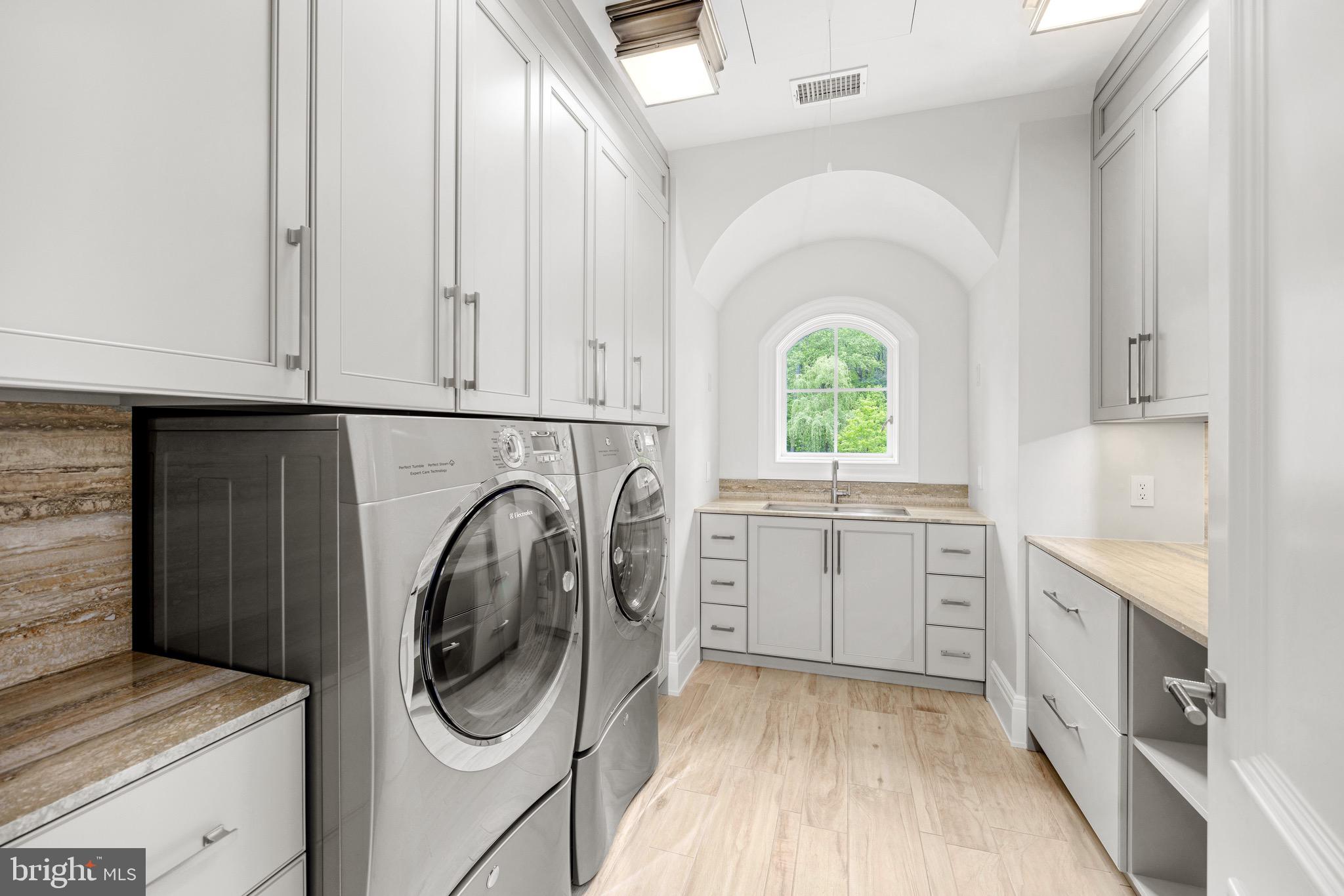 CAVES VALLEY GOLF CLUB - Residential