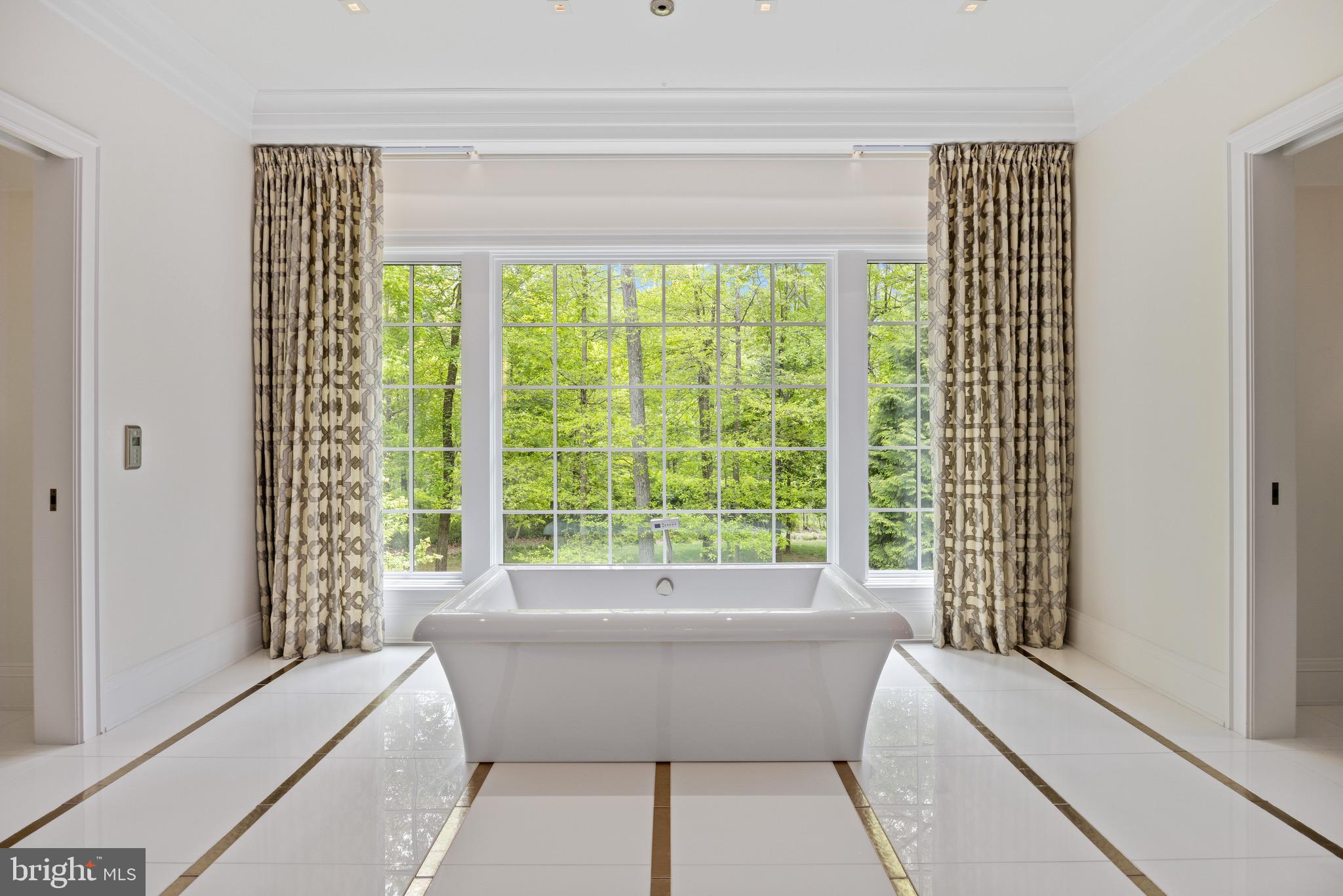 CAVES VALLEY GOLF CLUB - Residential